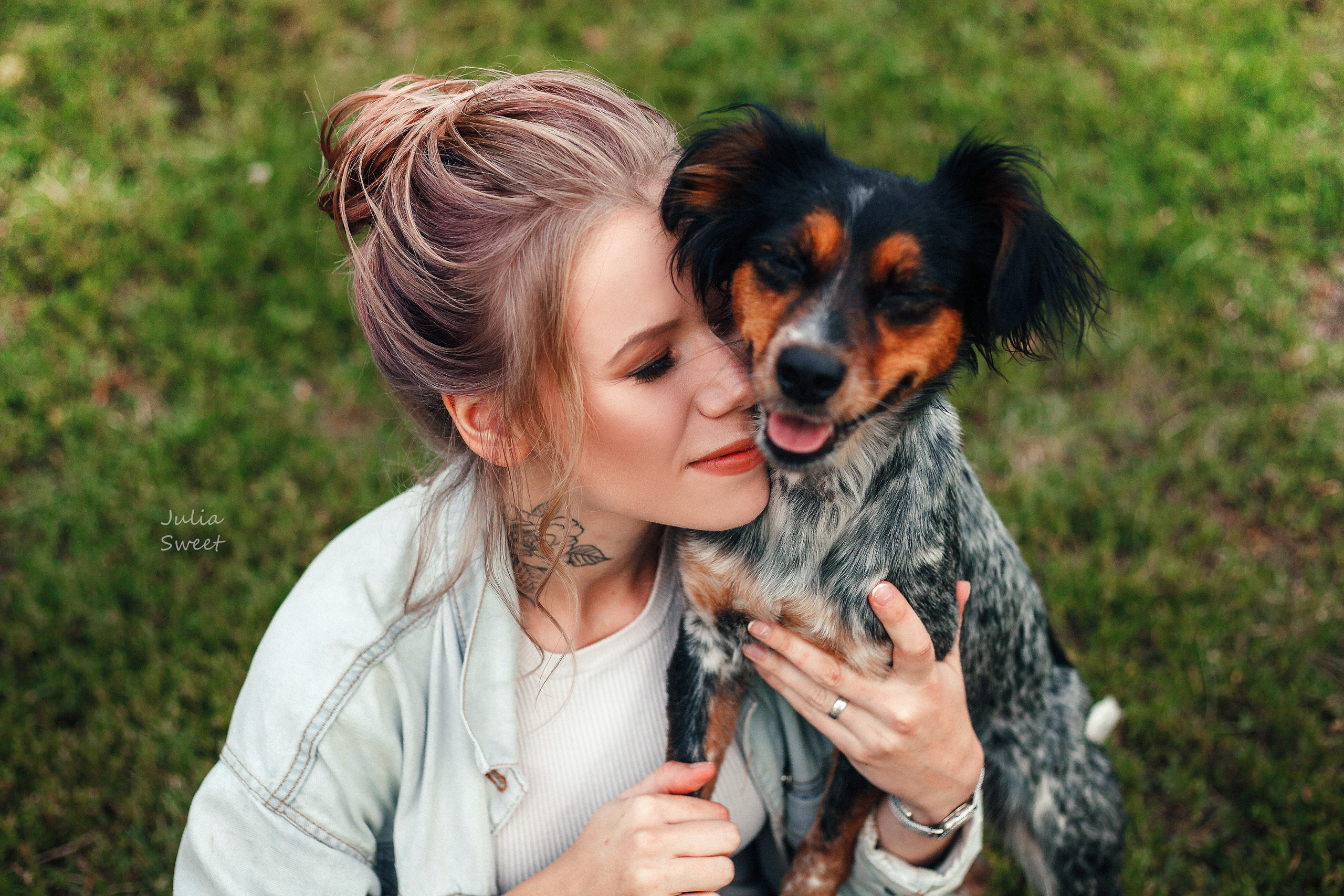 Настя с любимыми собачками. Свадебный и портретный фотограф в Липецке Юлия Свит