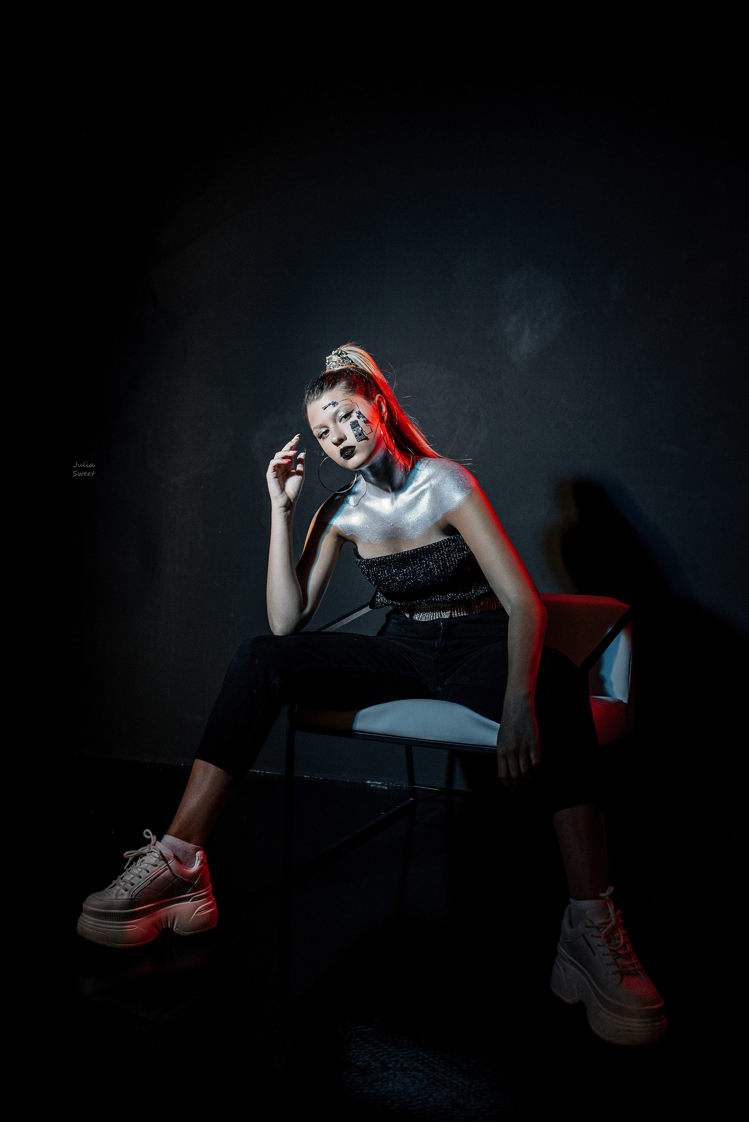 Соня в стилистике Cyberpunk. Свадебный и портретный фотограф в Липецке Юлия Свит