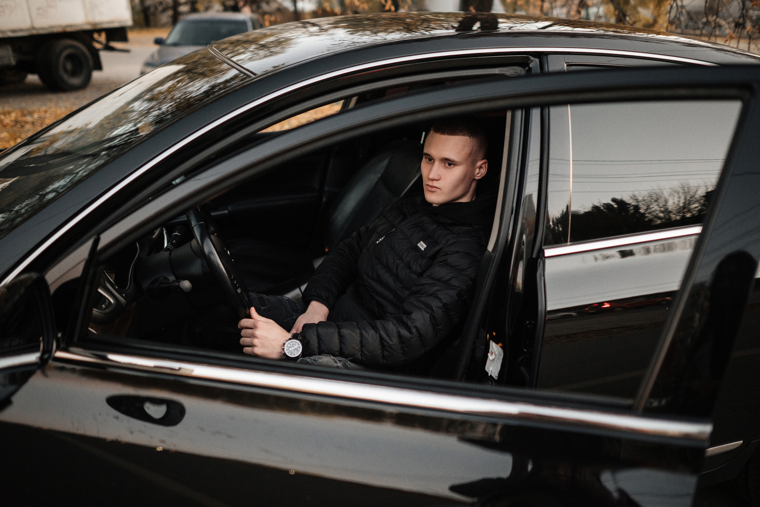 Фотопрогулка для Сони и Артёма, съемка с машиной. Свадебный и портретный фотограф в Липецке Юлия Свит