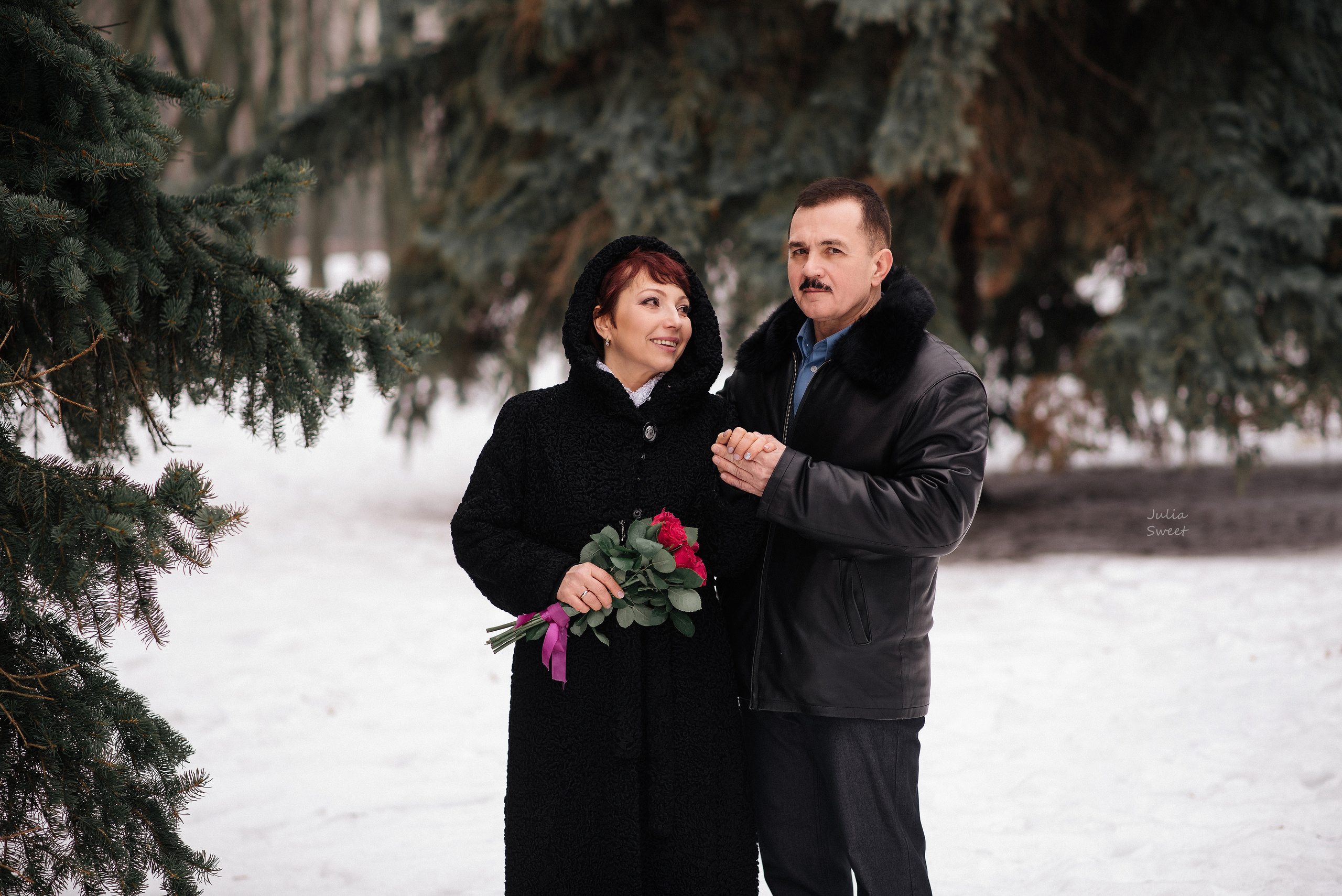 Елена и Роберт после венчания зимой. Свадебный и портретный фотограф в Липецке Юлия Свит