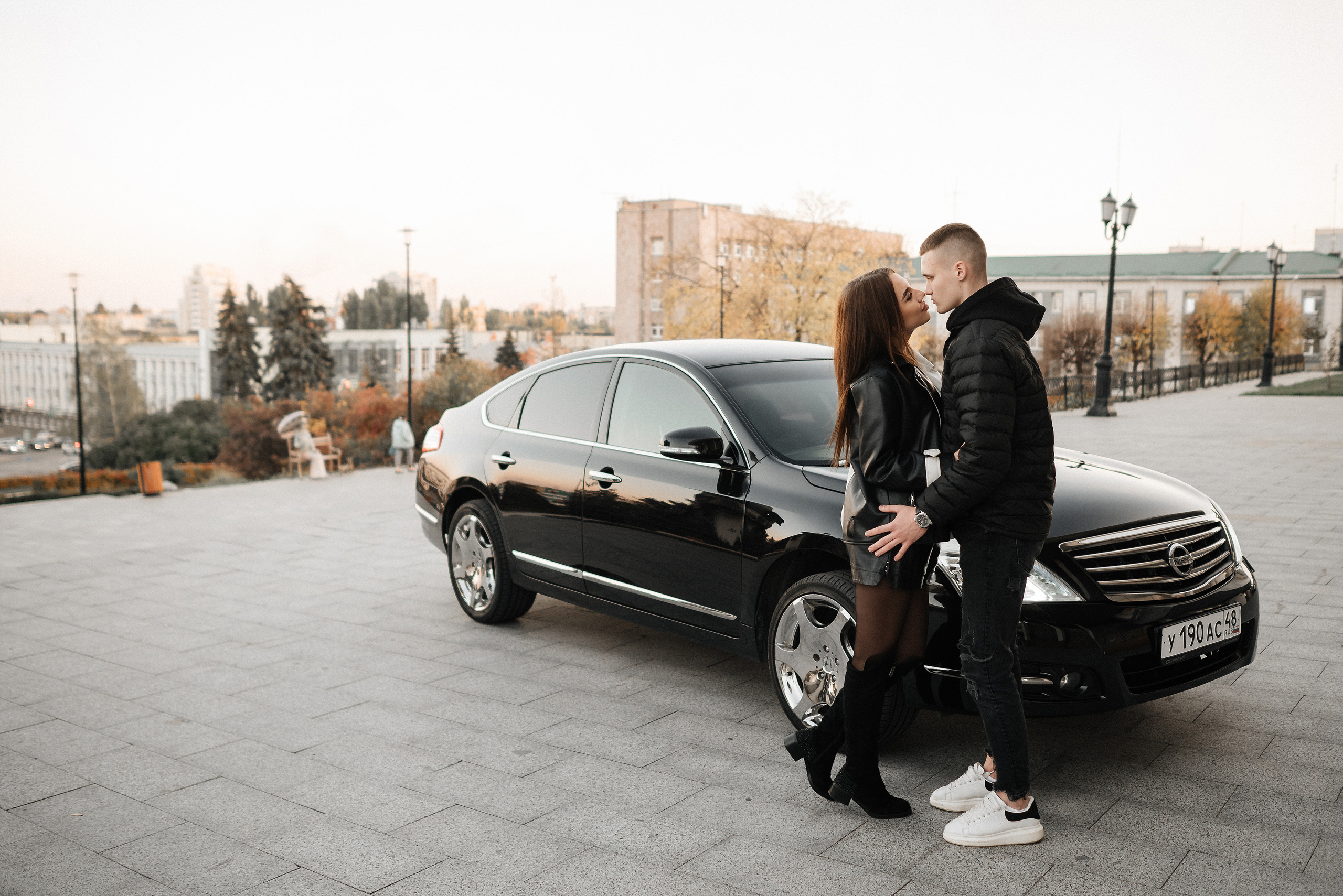 Фотопрогулка для Сони и Артёма, съемка с машиной. Свадебный и портретный фотограф в Липецке Юлия Свит