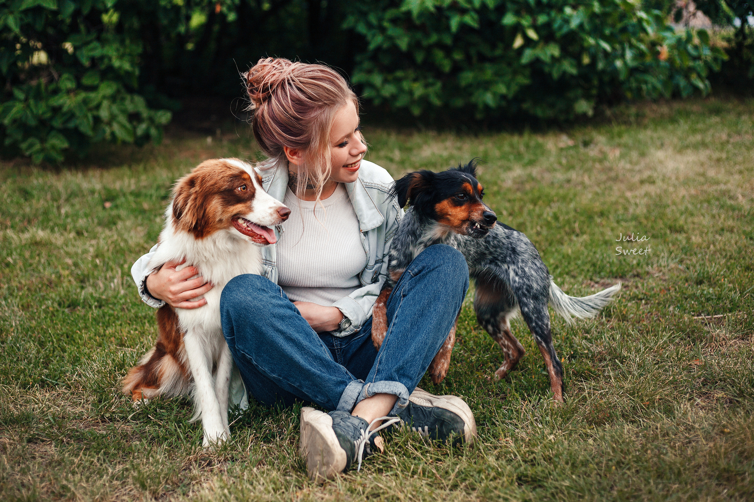 Настя с любимыми собачками. Свадебный и портретный фотограф в Липецке Юлия Свит