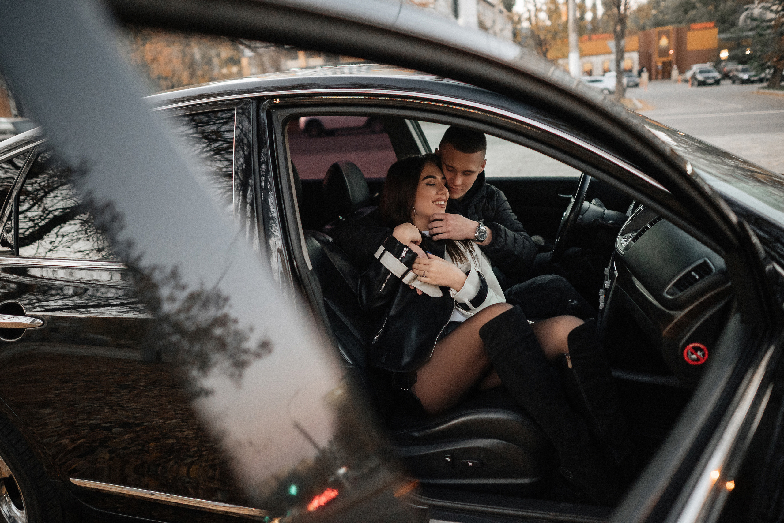 Фотопрогулка для Сони и Артёма, съемка с машиной. Свадебный и портретный фотограф в Липецке Юлия Свит