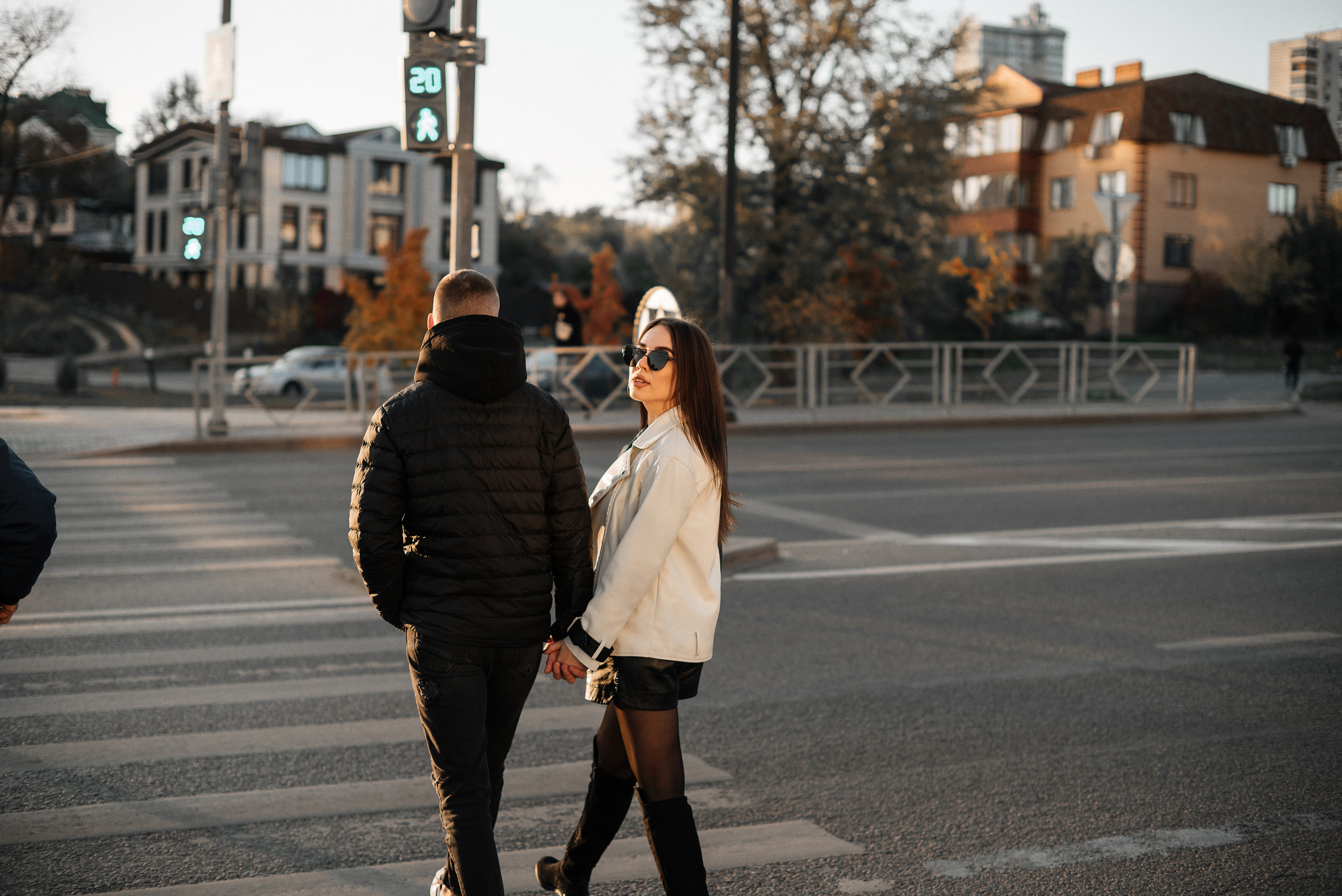 Фотопрогулка для Сони и Артёма, съемка с машиной. Свадебный и портретный фотограф в Липецке Юлия Свит