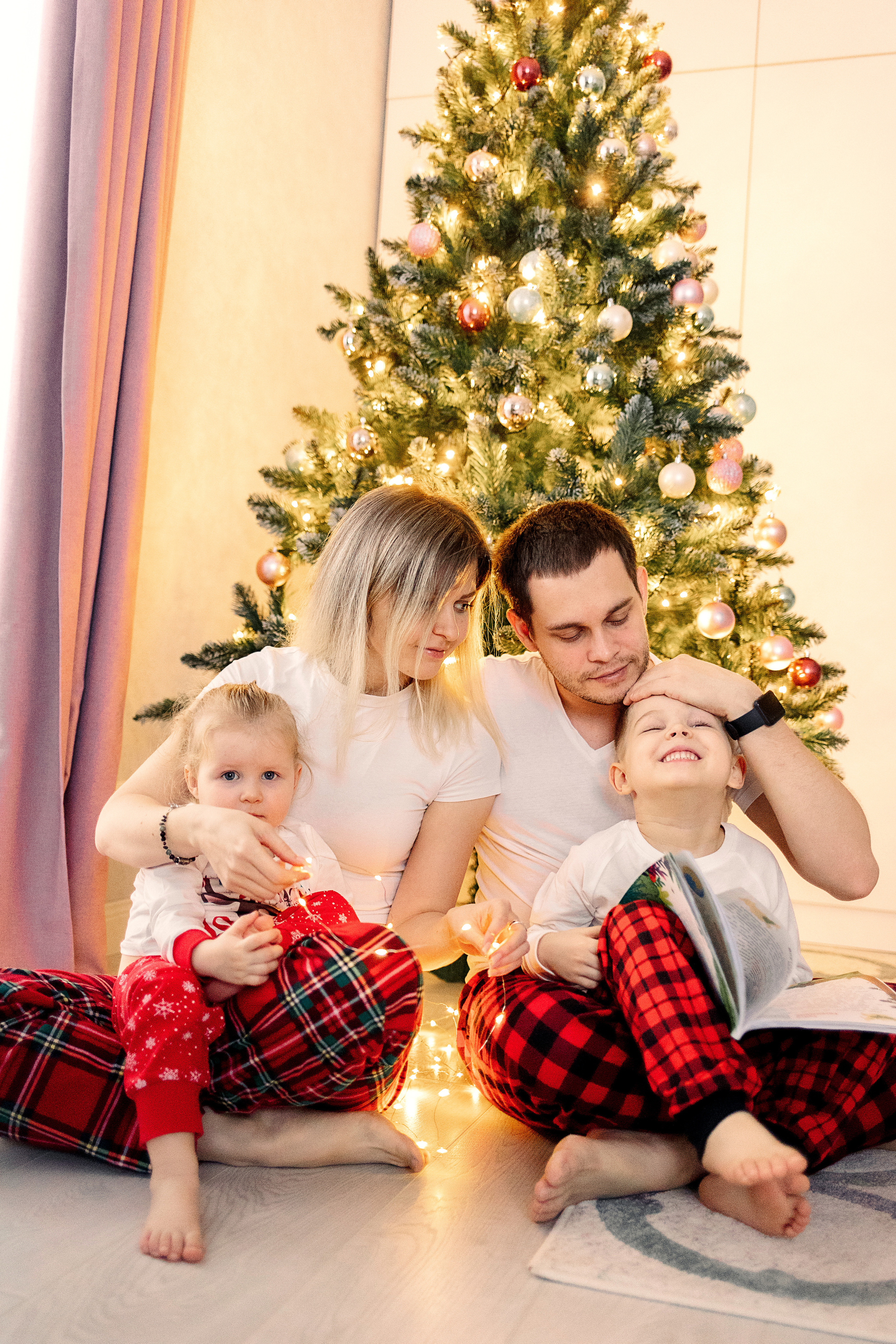 Новогодняя домашняя фотосессия. 2022 год. Семейный и детский фотограф в Пензе Анна Михайлова
