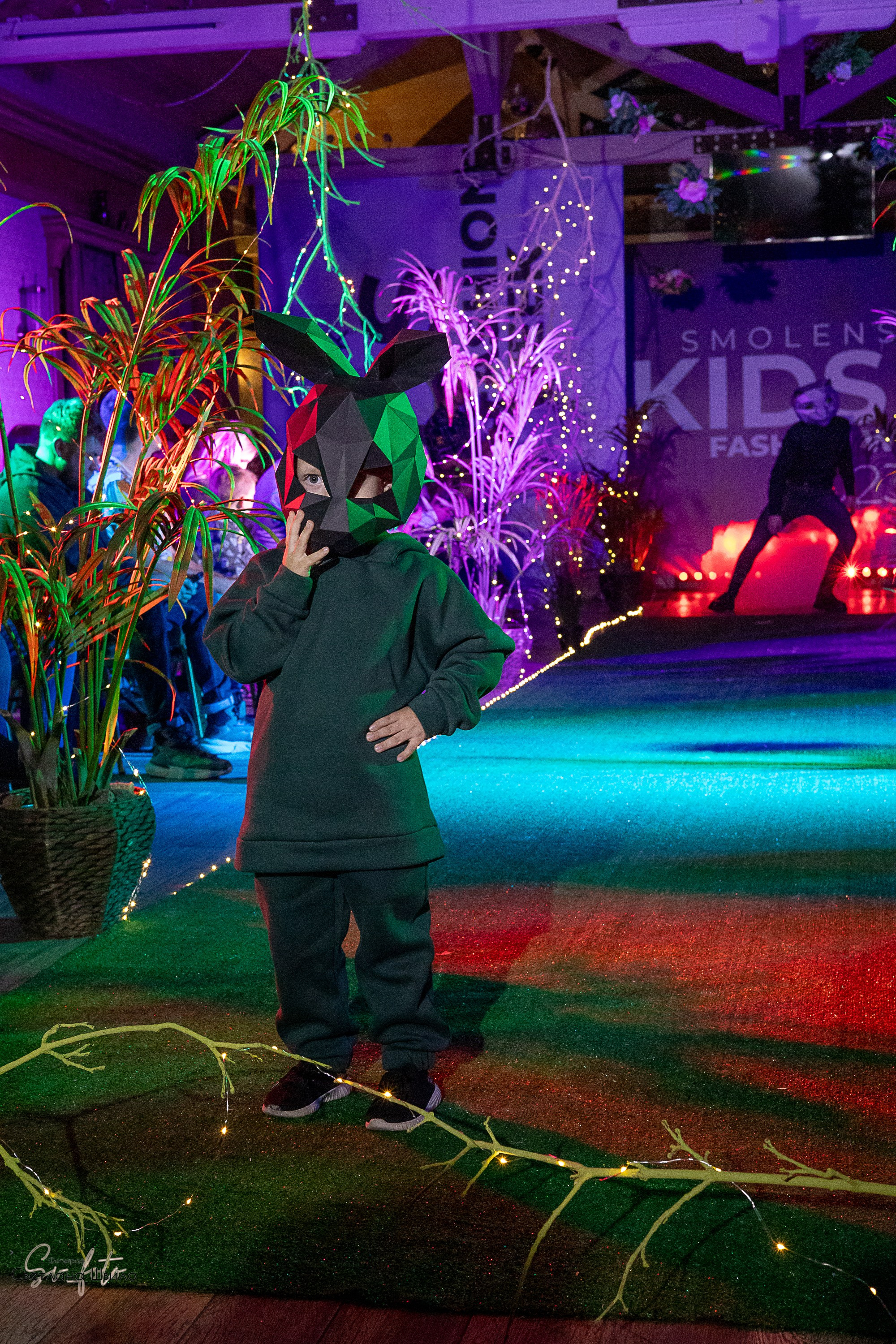 Smolensk Fashion Week_показы_ДЕНЬ 3_ФИНАЛ_Алиса в стране чудес. Главная