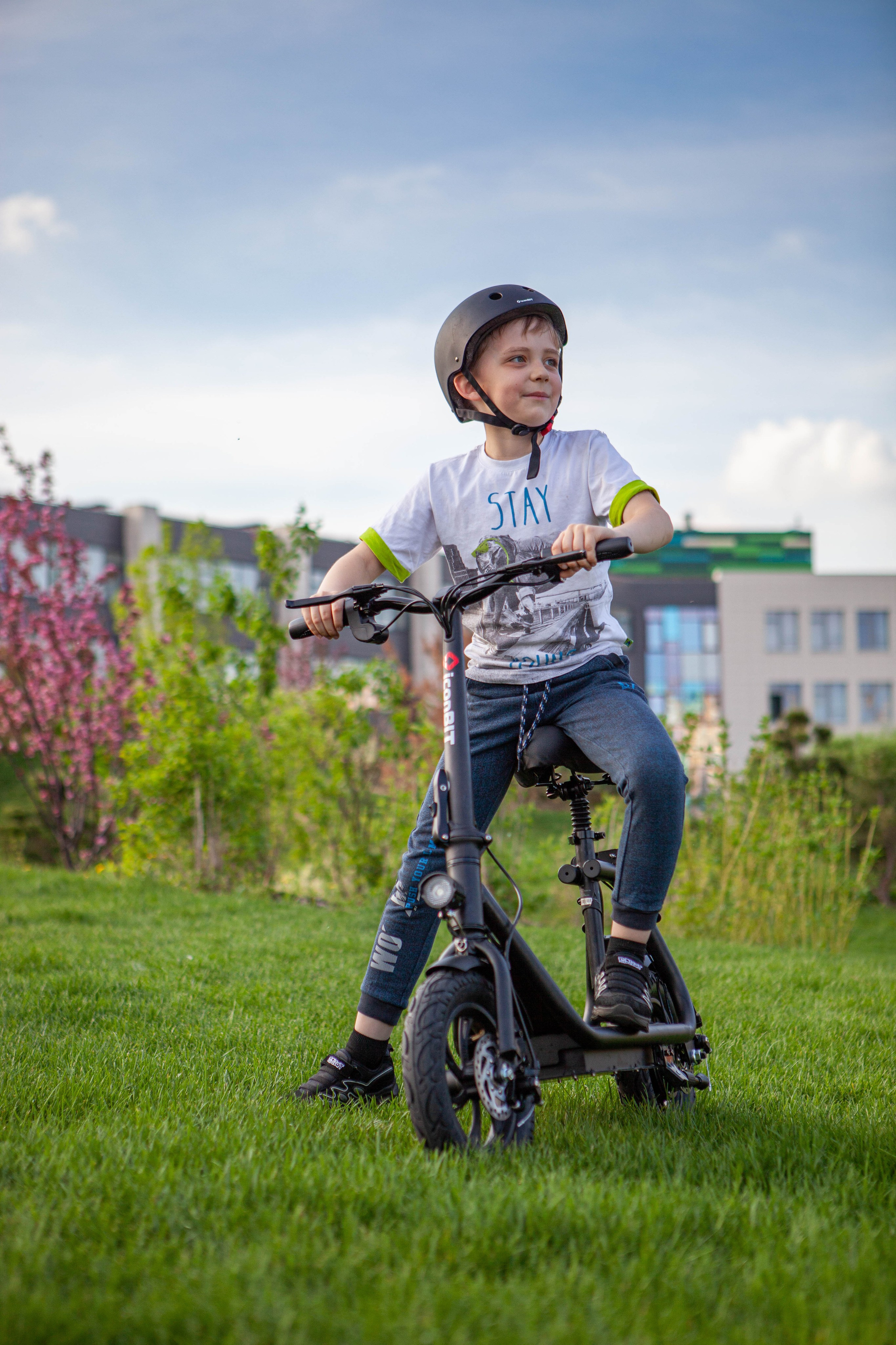 Самокаты. Фотография, ретушь, сканирование, восстановление старых фото, интерьерная съёмка, студия. Данилов Александр, Москва
