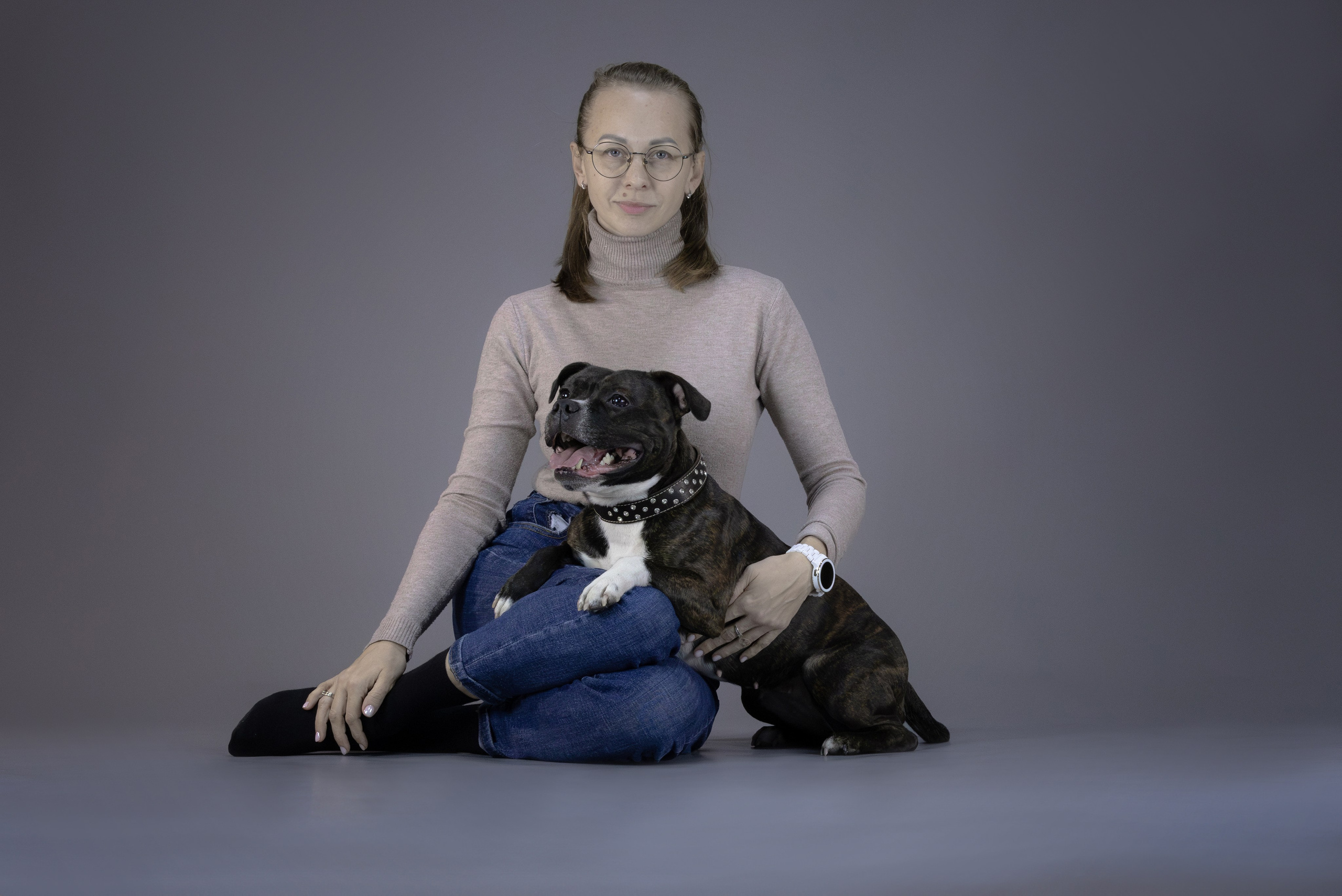 Собаки и люди. Главная