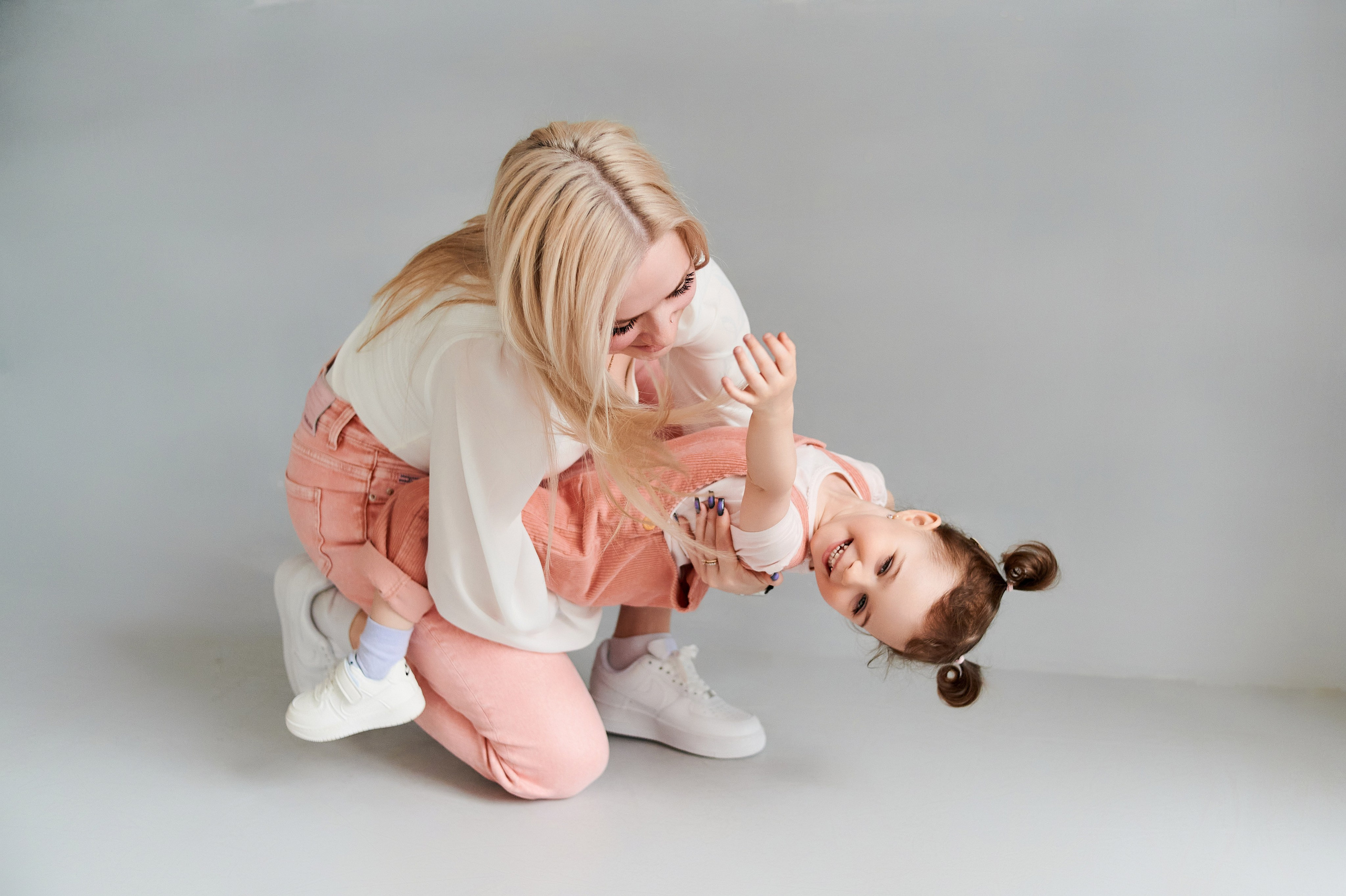 В студии. Семейный и детский фотограф в г. Ногинске Ангелина Хасанова