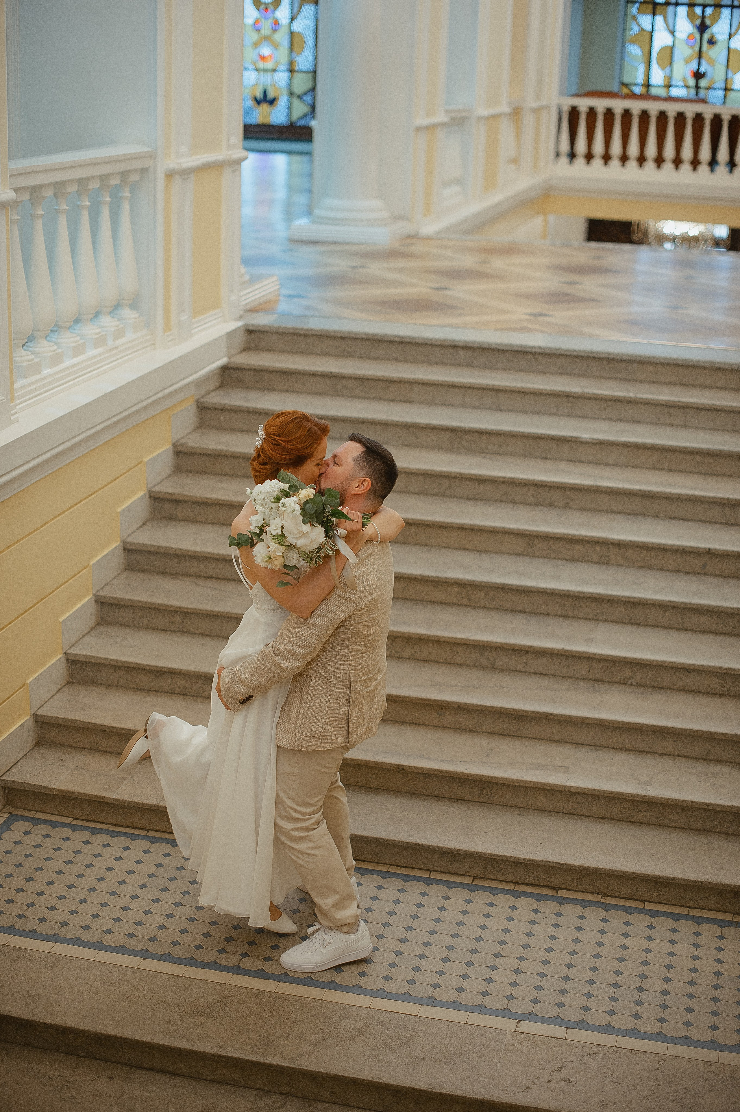 Свадебная фотосессия по историческому центру города Ярославль. Свадебный фотограф в Ярославле Денис Медоваров