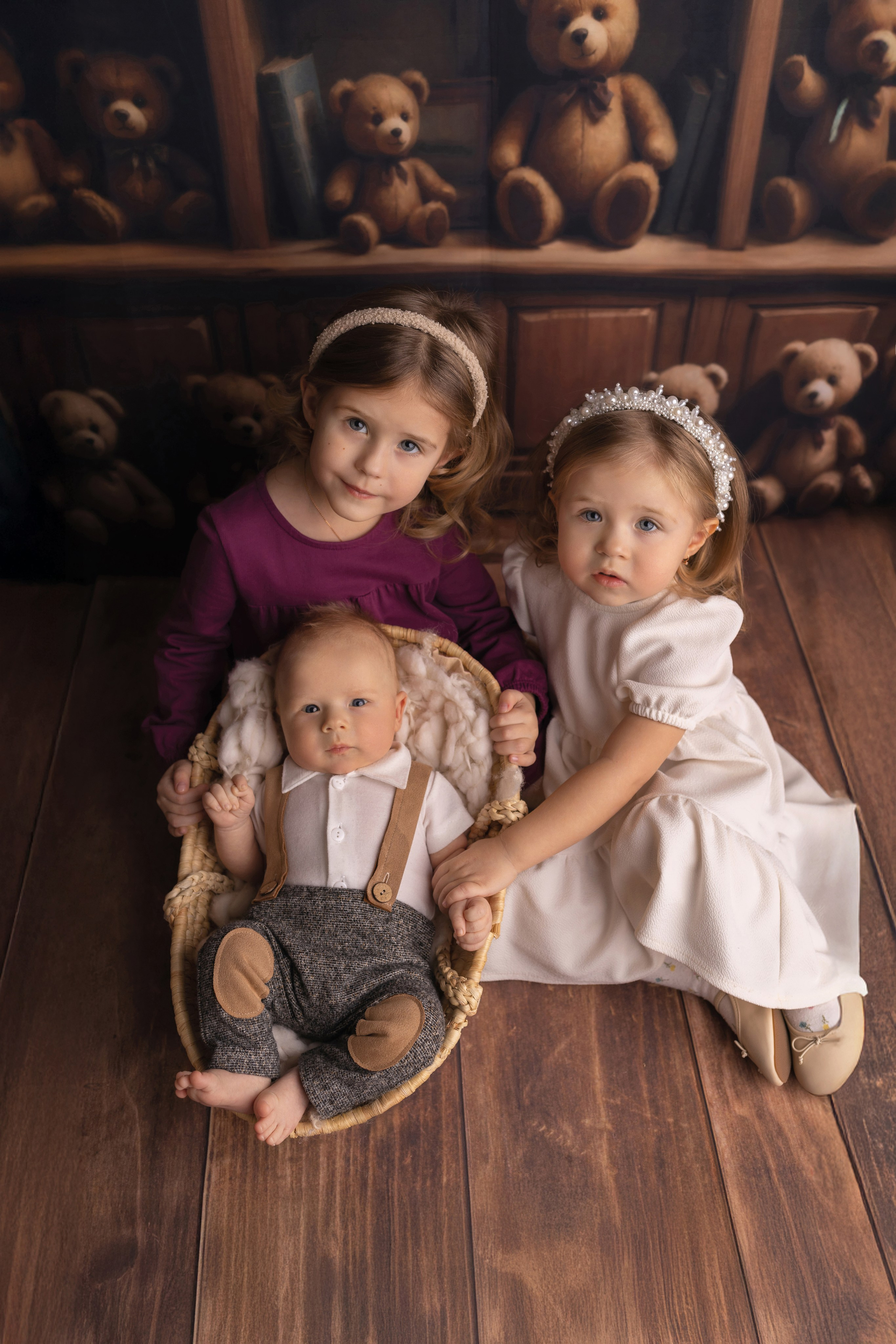 Классическая фотосессия малыша. Фотограф новорожденных малышей в Омске и Омской области Эльвира Камаева