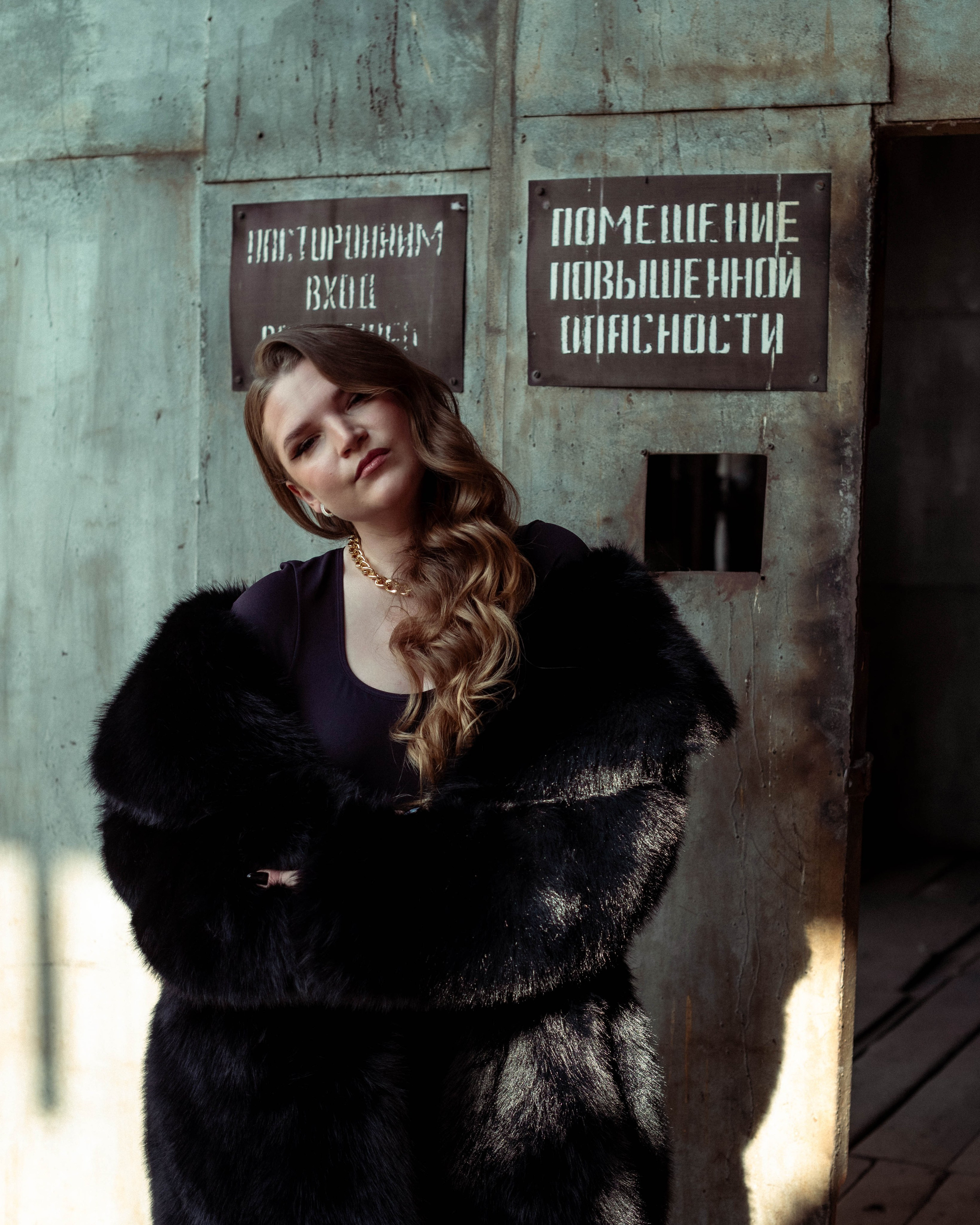 Анна. Женский фотограф. Создатель украшений ручной работы. Модель