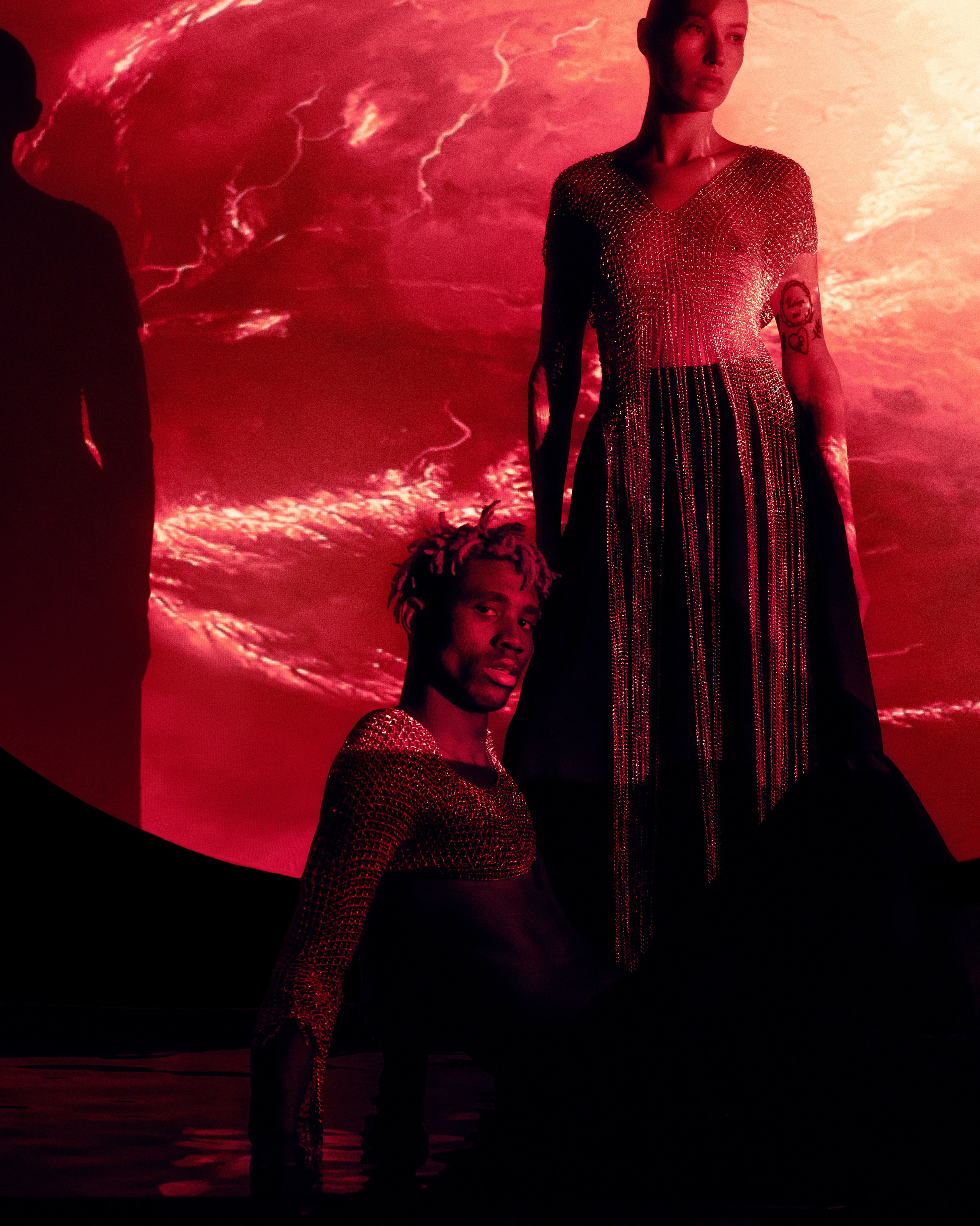 Съёмка для бренда одежды из цепей Nevoda. Фотограф Кристина Берг