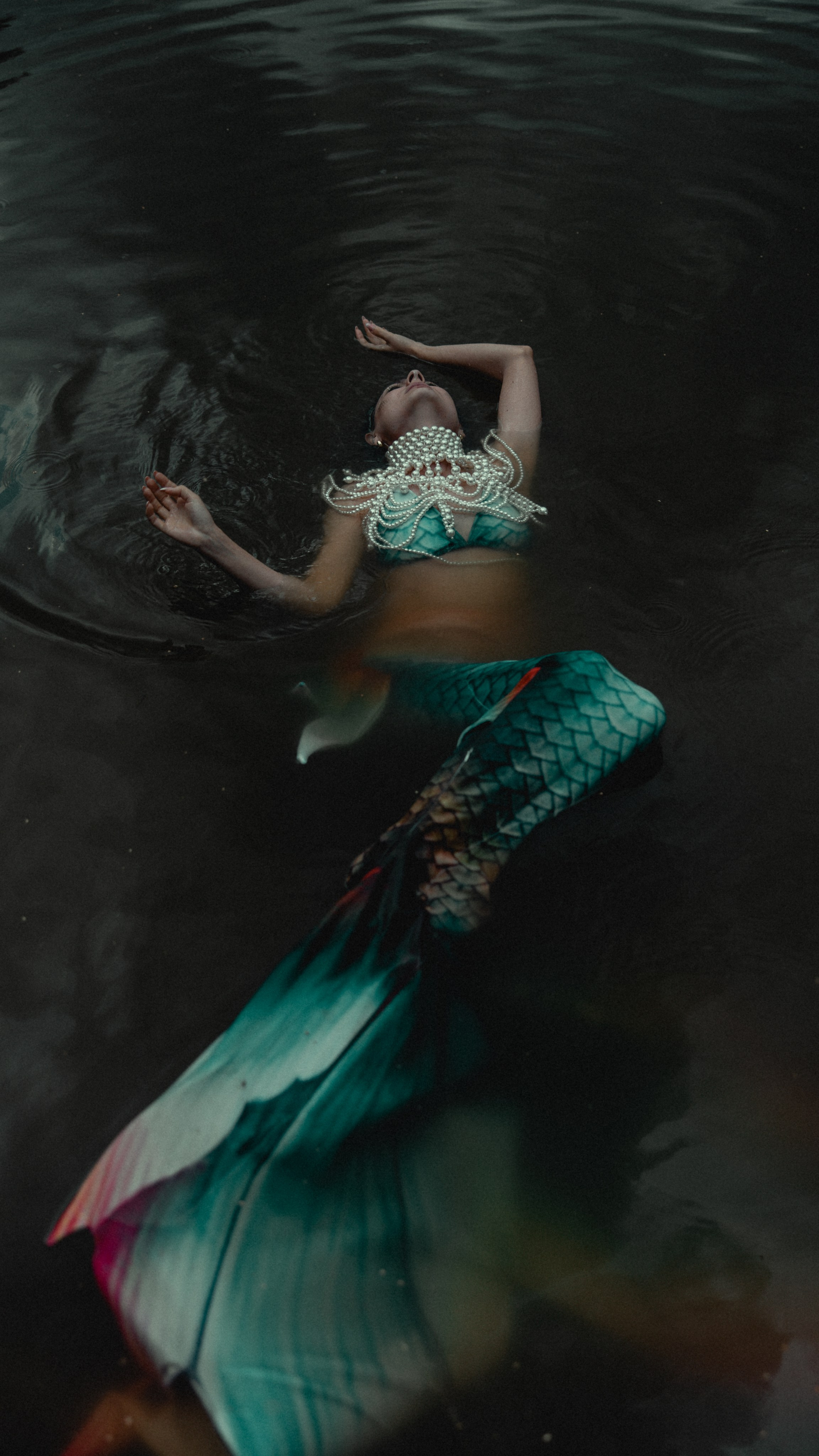 Русалочка в ожидании бури. Сказочный фотограф для Вас и Вашей семьи