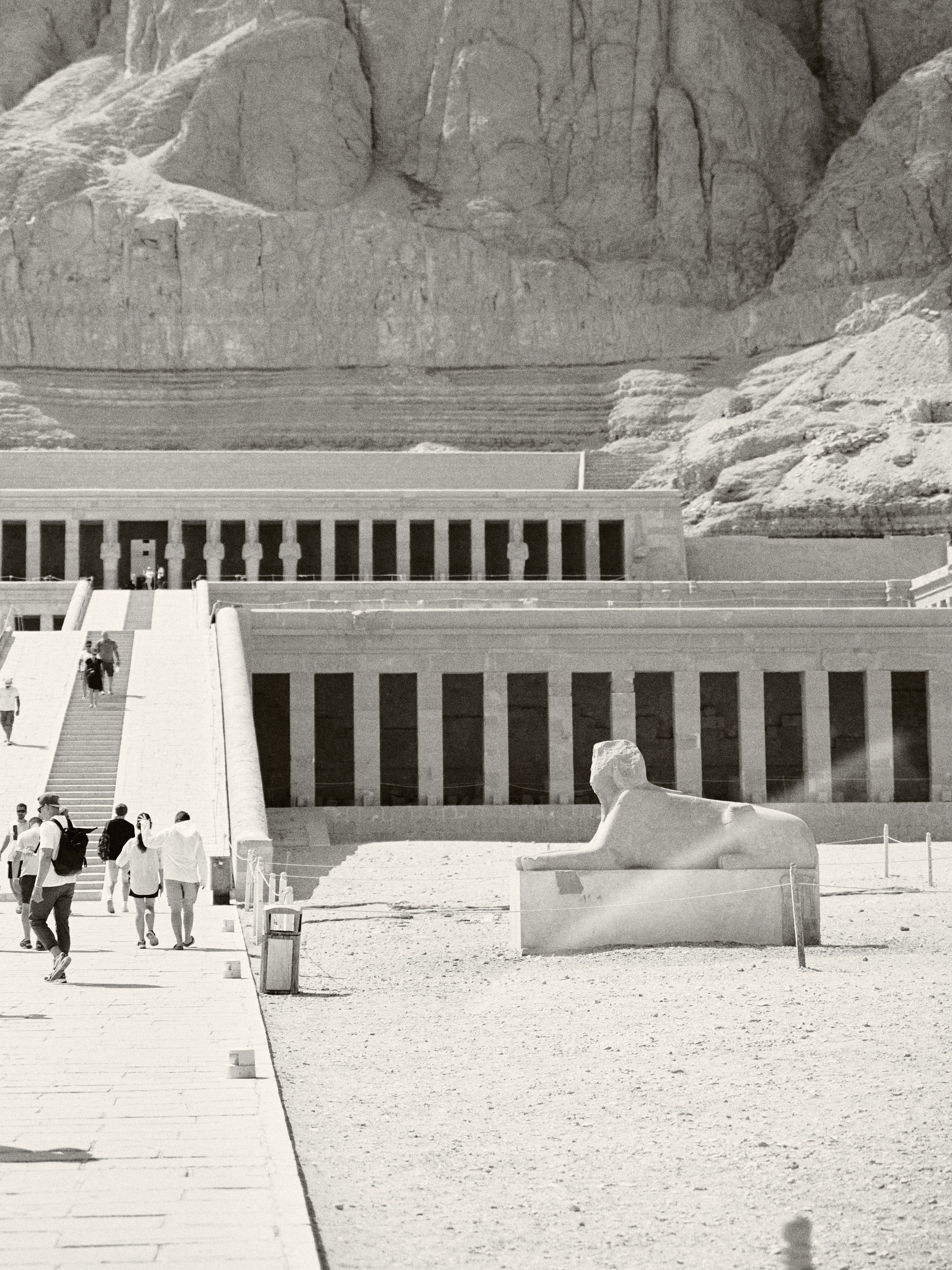 B&W. Jorgis — фотограф в Хургаде / обучение фотографии