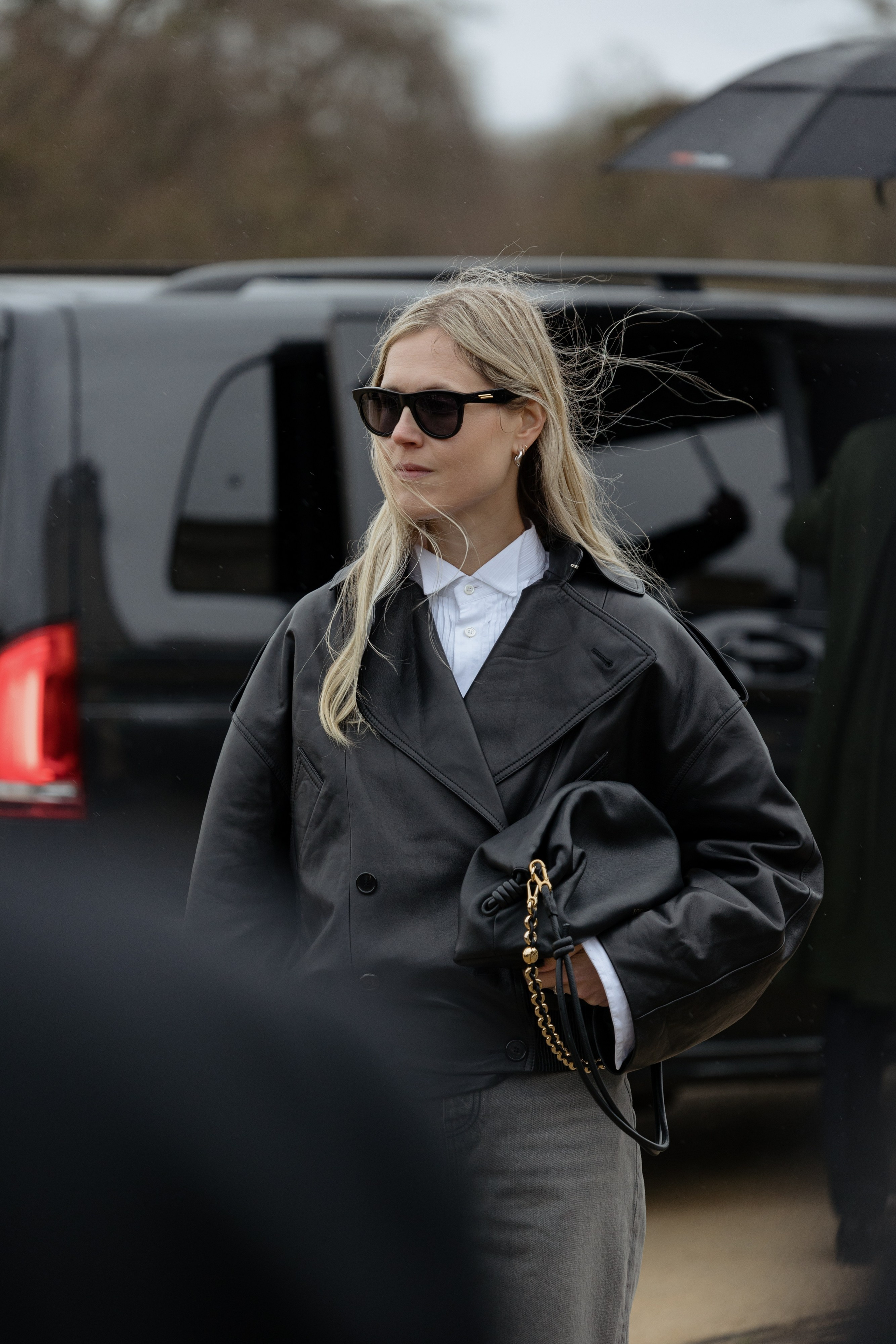 LOEWE PFW WOMENSWEAR FALL-WINTER 24/25. Photographer in Milan Ivan Goncharov