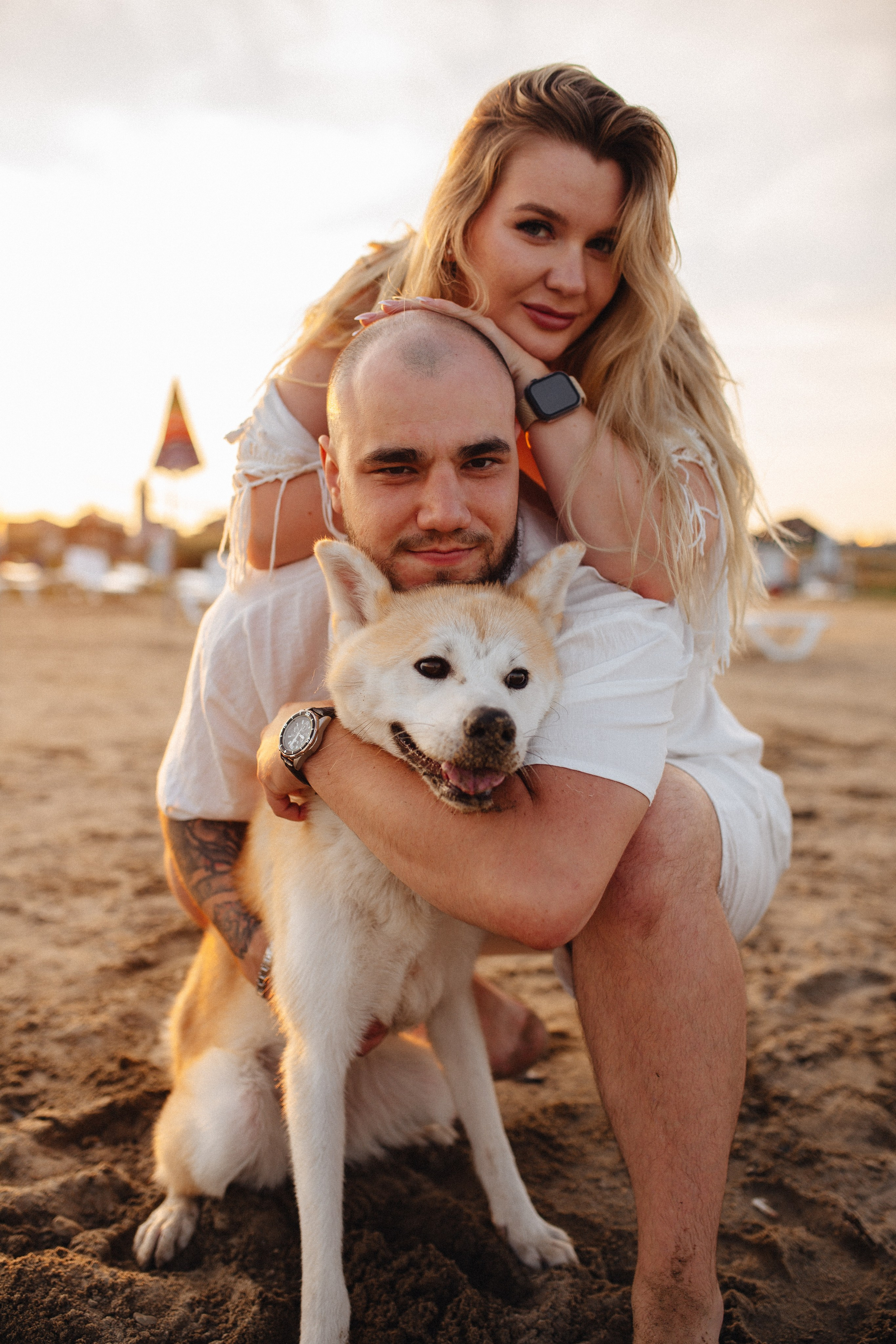 Летним вечером на пляже. Свадебный фотограф Новосибирск