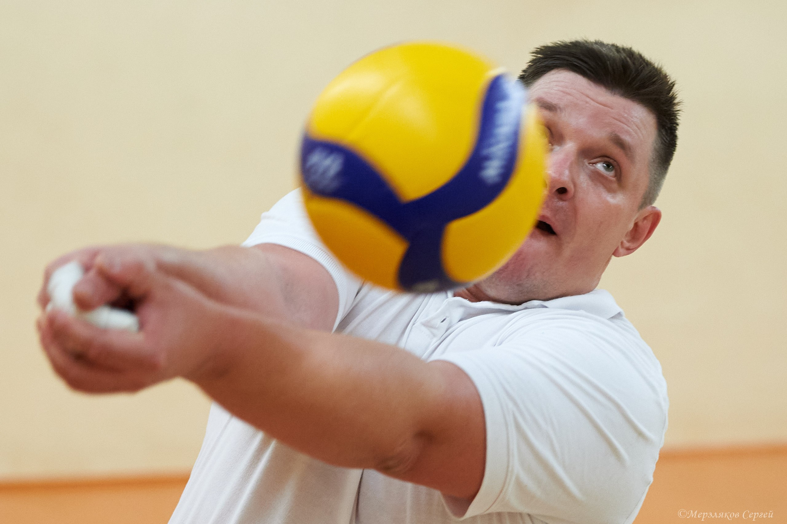 Новогодний турнир по волейболу. Ижевск. 15.12.2023. Спортивный репортажный фотограф в Ижевске Сергей Мерзляков
