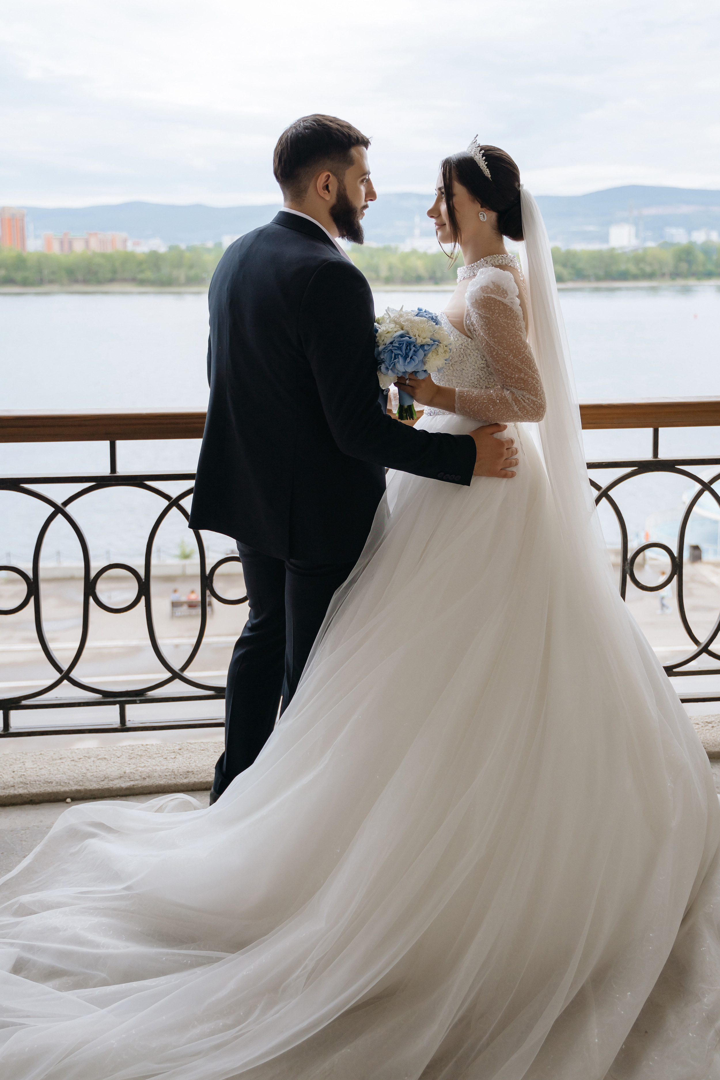 Феликс и Мариэтта. Свадебный фотограф Красноярск Вязьминова Мария