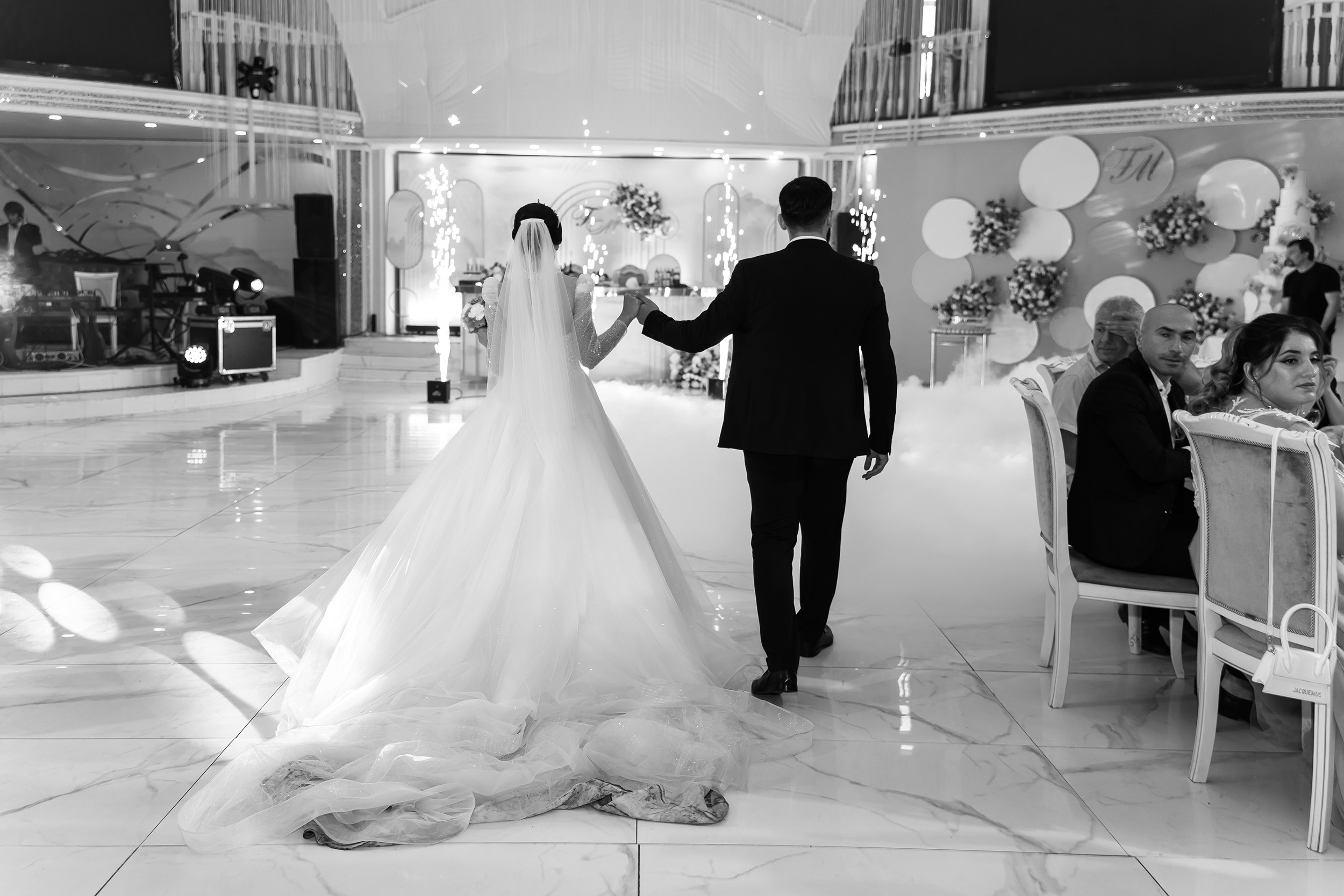 Феликс и Мариэтта. Свадебный фотограф Красноярск Вязьминова Мария