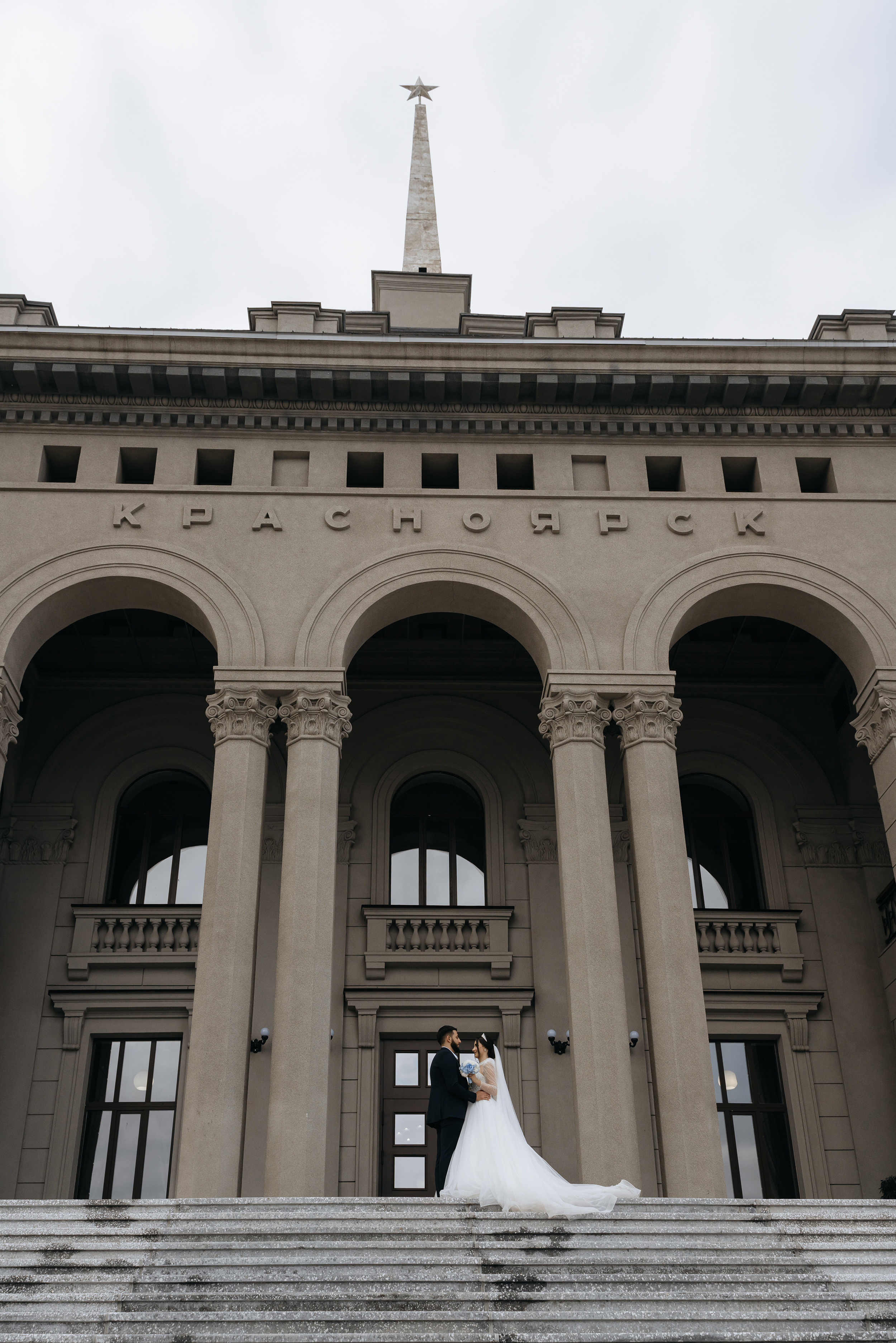 Феликс и Мариэтта. Свадебный фотограф Красноярск Вязьминова Мария