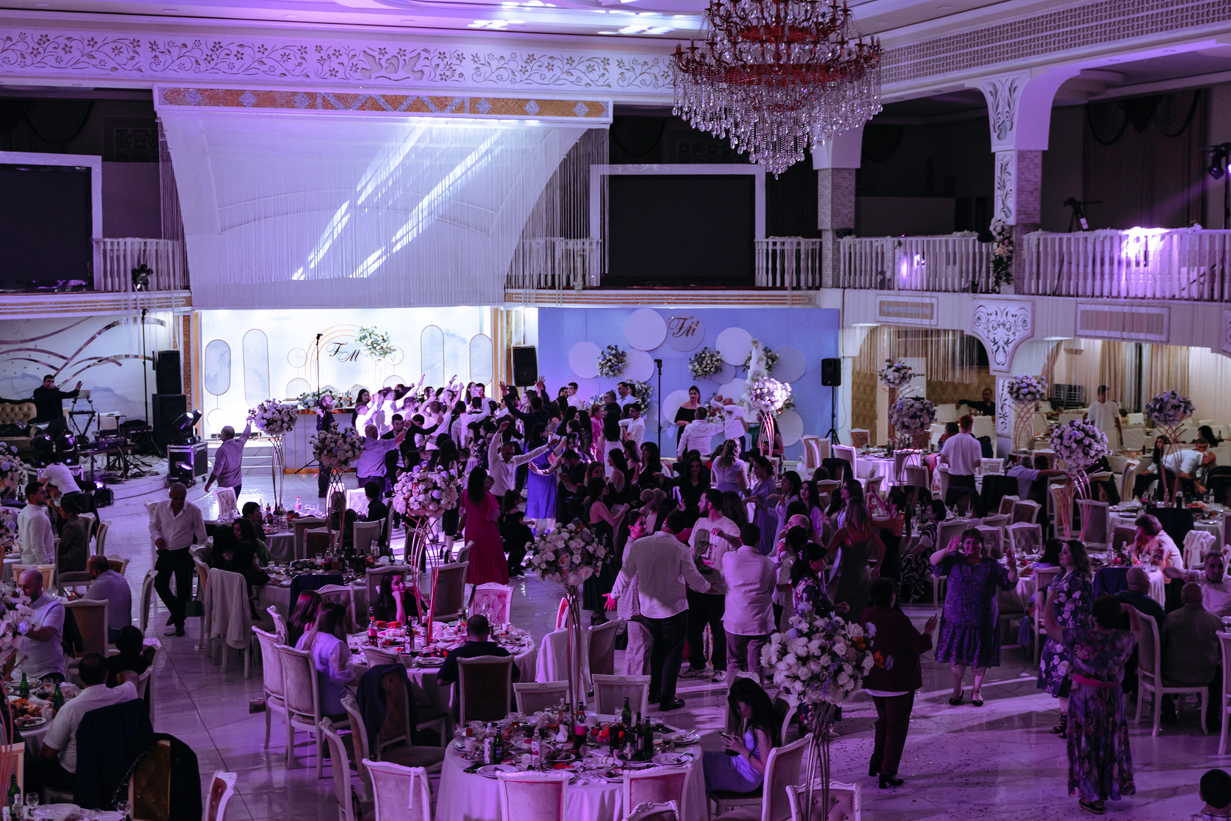 Феликс и Мариэтта. Свадебный фотограф Красноярск Вязьминова Мария