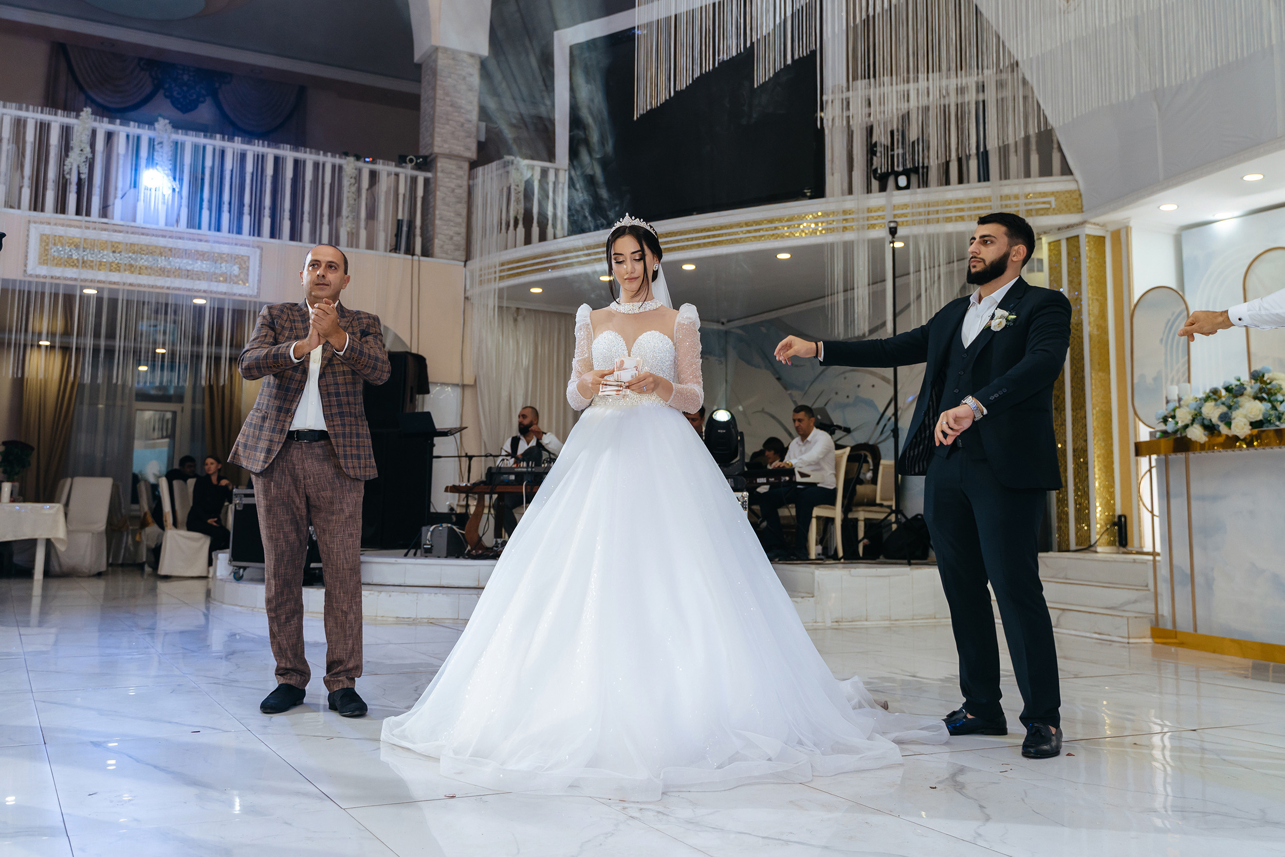 Феликс и Мариэтта. Свадебный фотограф Красноярск Вязьминова Мария