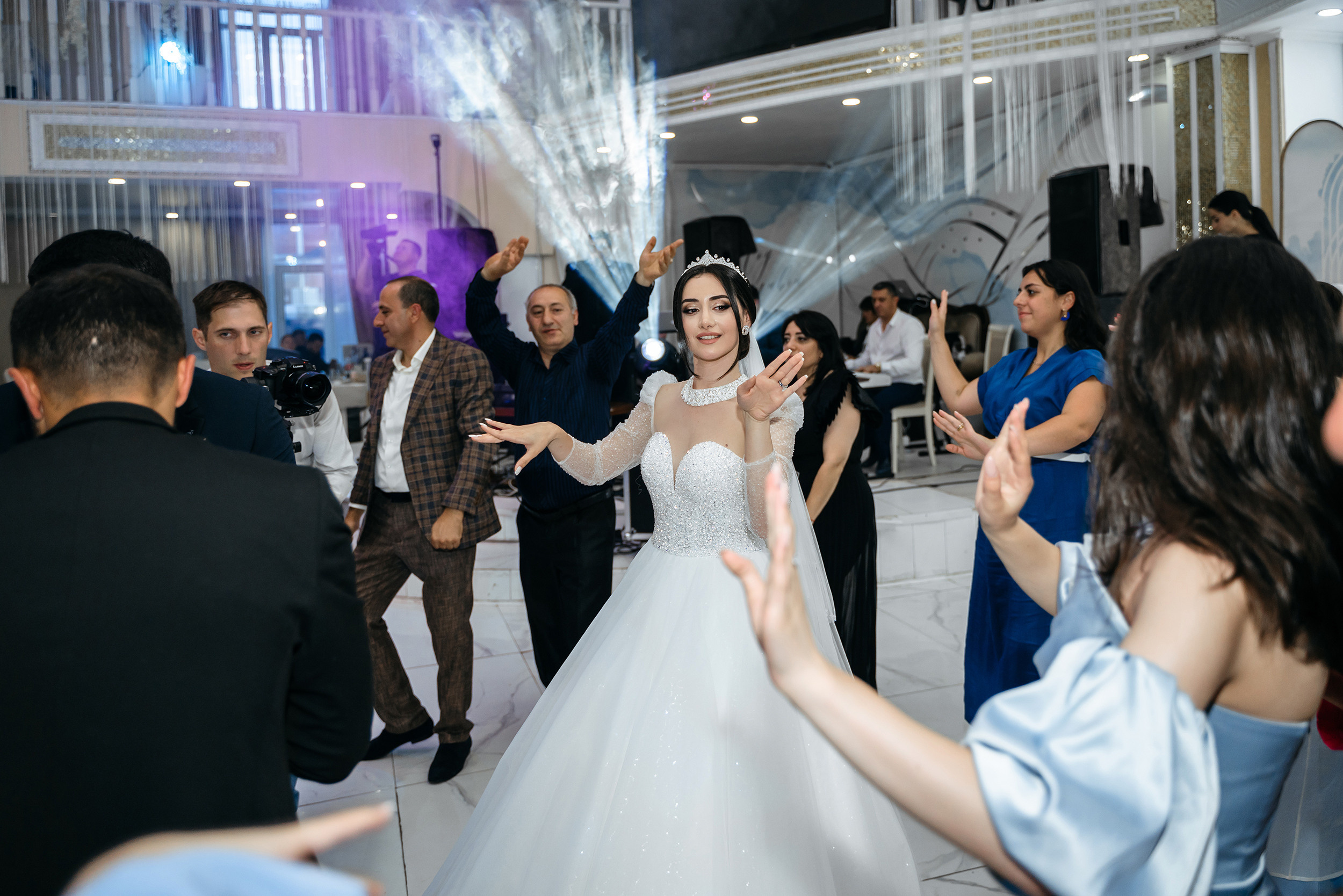 Феликс и Мариэтта. Свадебный фотограф Красноярск Вязьминова Мария