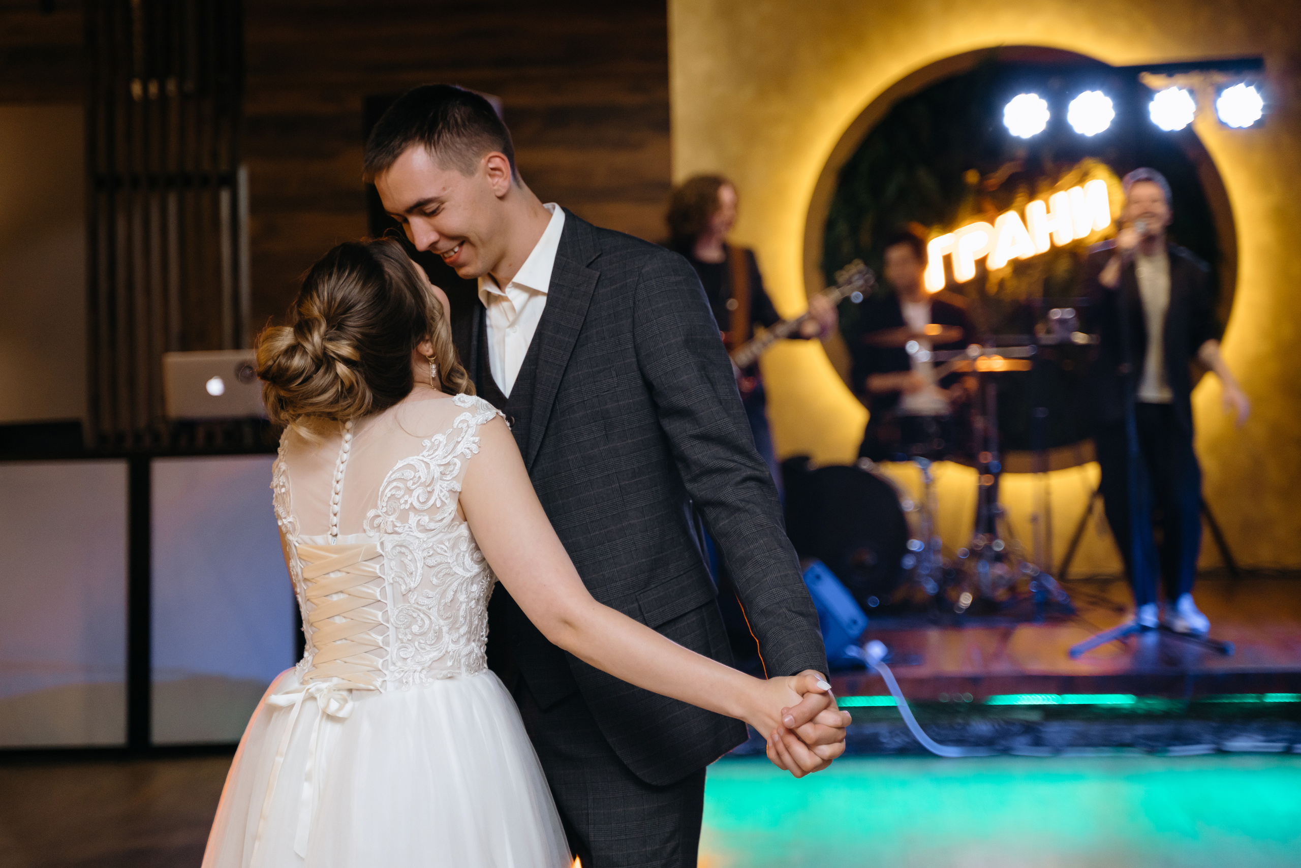 Денис и Анна. Свадебный фотограф Красноярск Вязьминова Мария