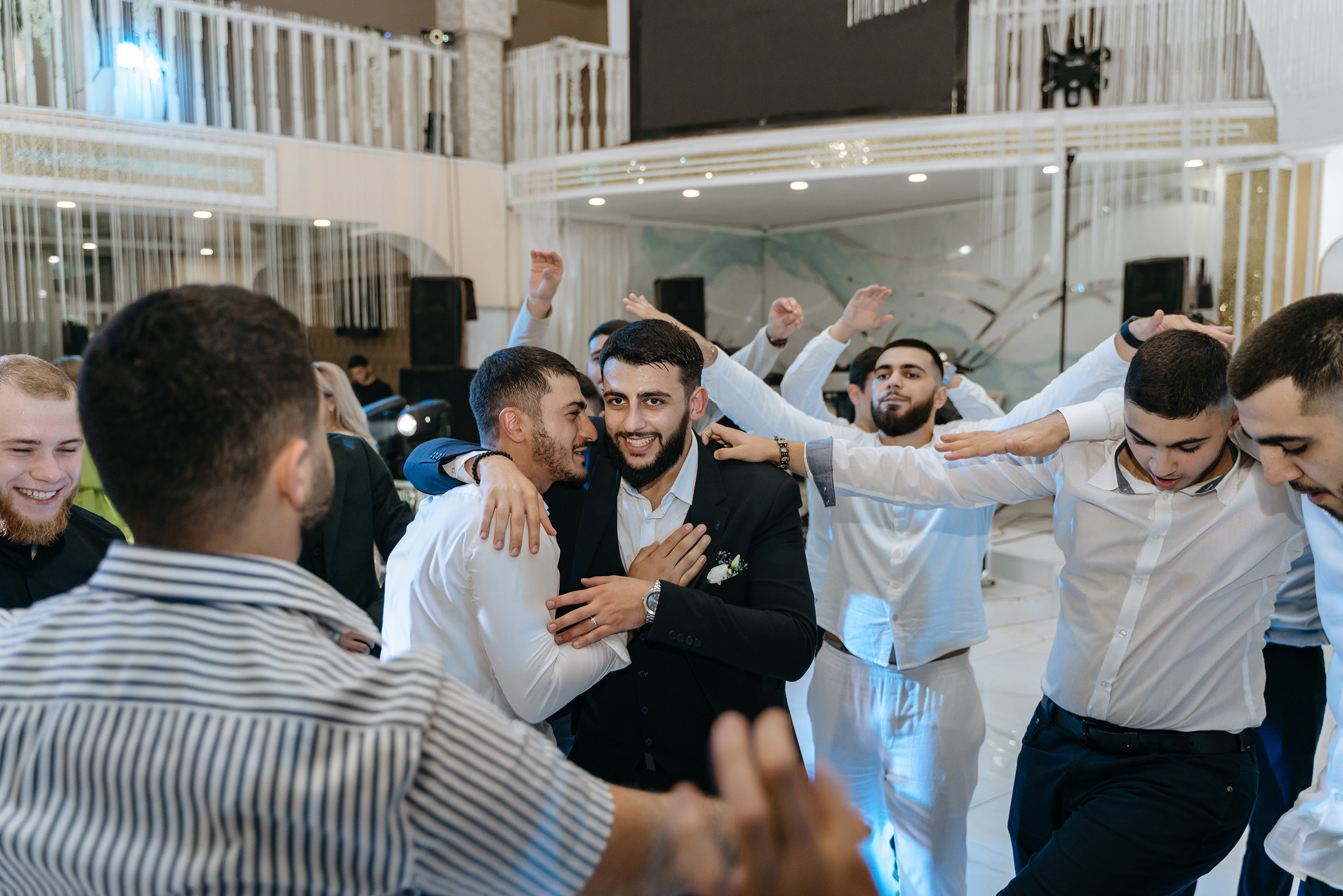 Феликс и Мариэтта. Свадебный фотограф Красноярск Вязьминова Мария