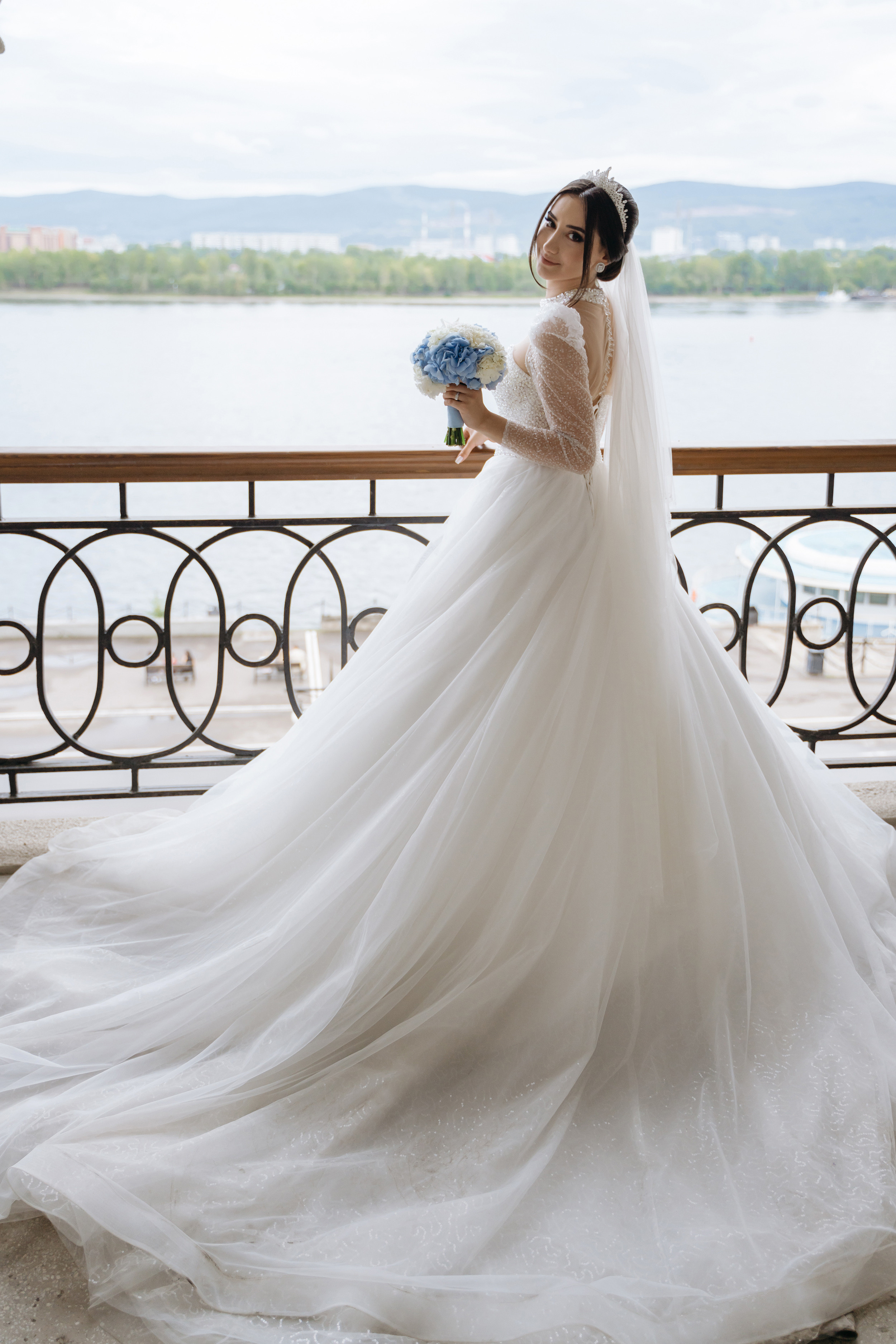 Феликс и Мариэтта. Свадебный фотограф Красноярск Вязьминова Мария