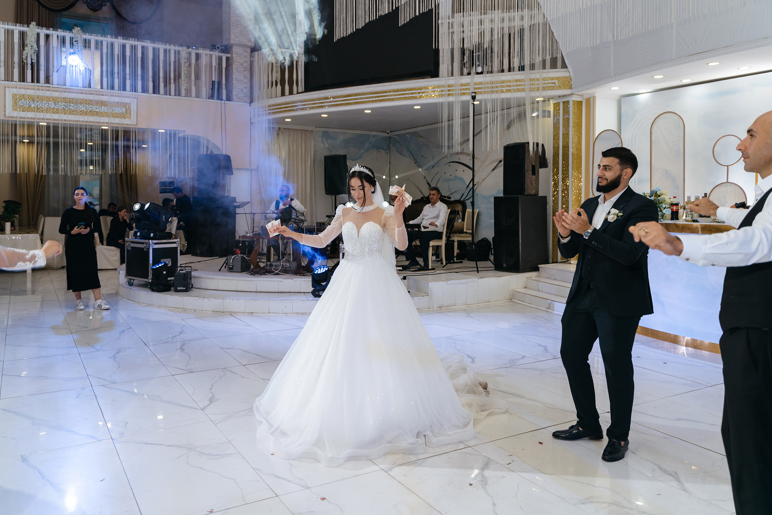 Феликс и Мариэтта. Свадебный фотограф Красноярск Вязьминова Мария