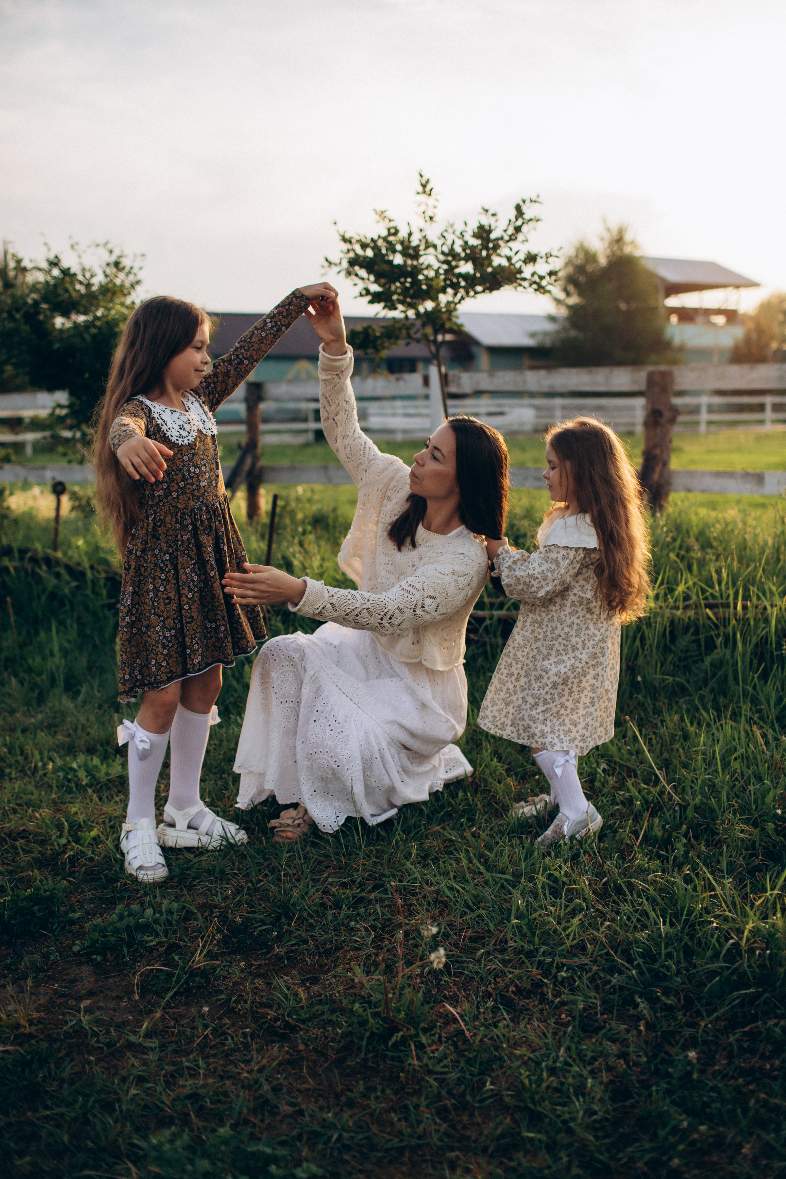 Катюша с дочками. Семейный фотограф в Москве и Московской области Лазутина Валентина