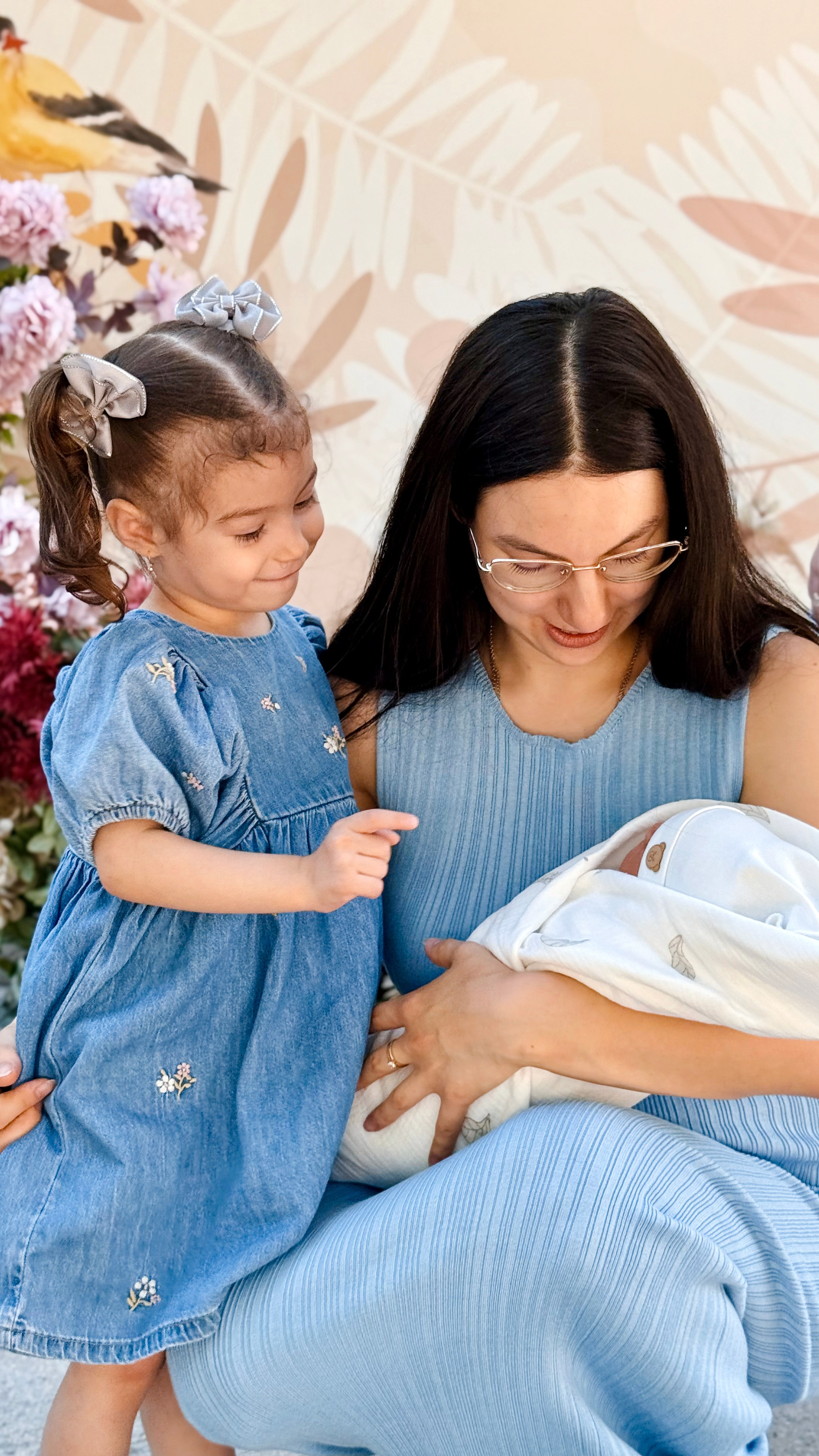 Беременность • гендер-пати • выписки с роддома. Семейный фотограф и рилсмейкер в Симферополе