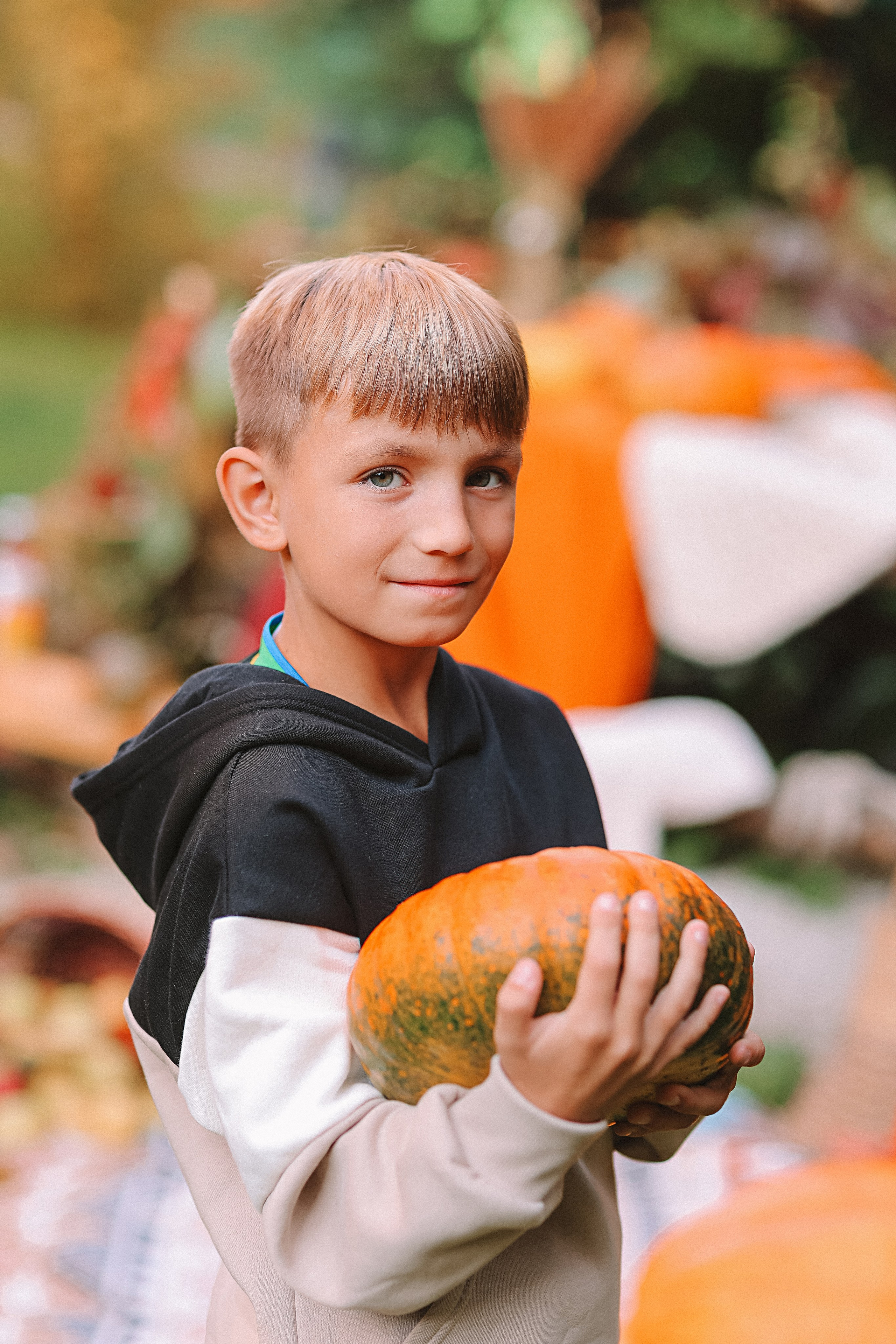 Тыквы. Семейный фотограф Тюмень, фотограф на роды Салмина Мария