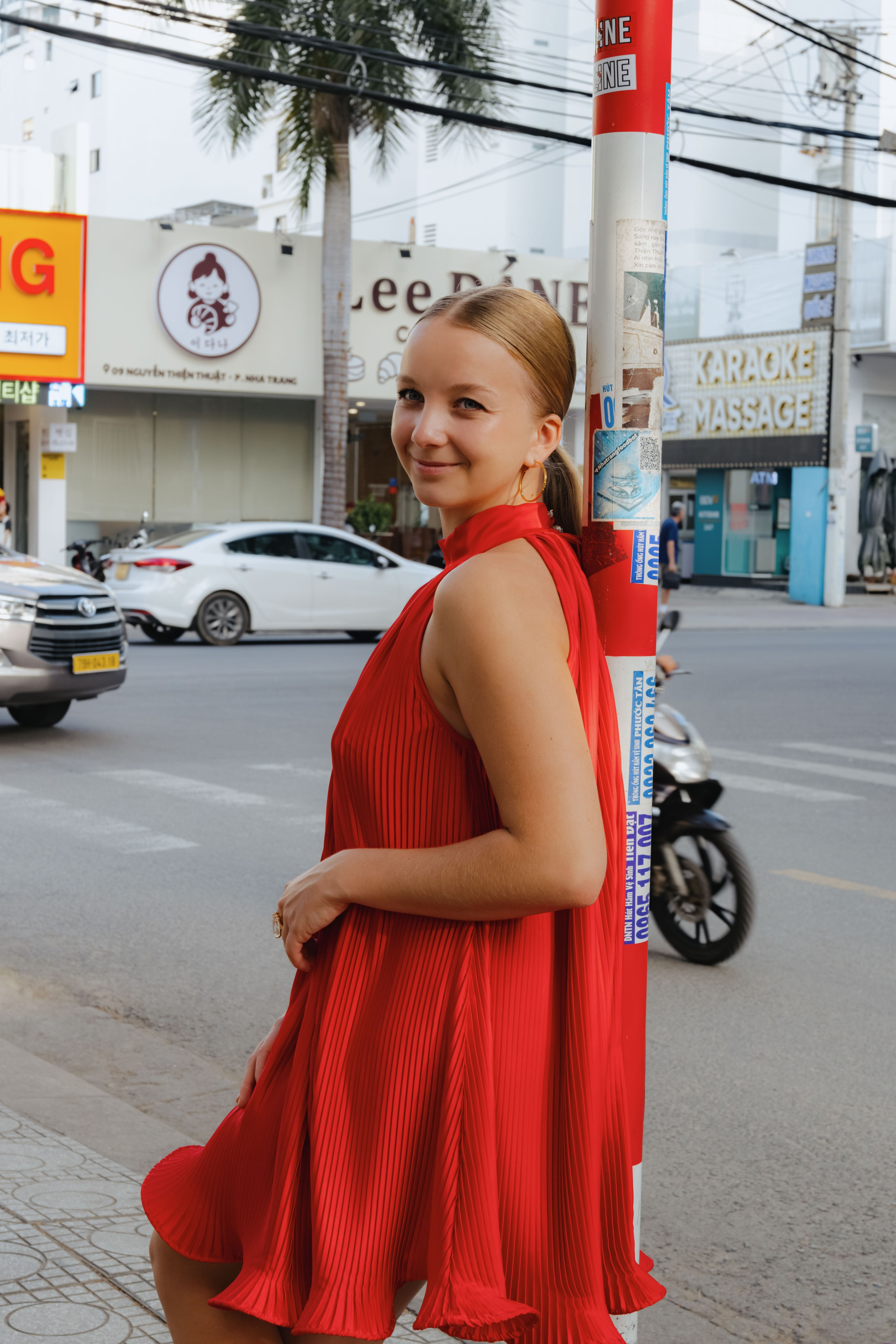 Rasilya and Ildar. An hour before sunset. Portrait photographer Nha Trang | Julia Meshanina