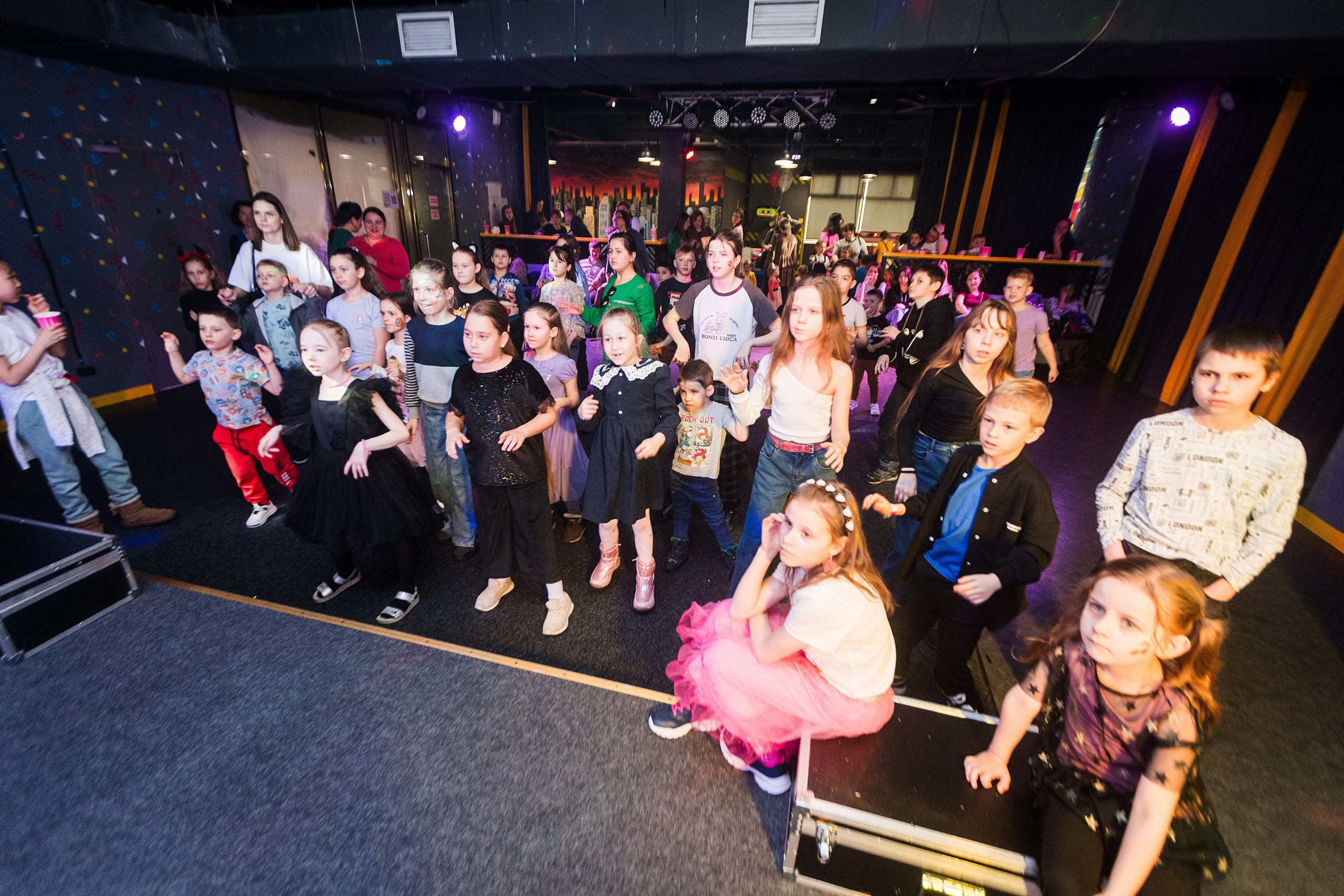 Арлекину 18 лет. Детский фотограф видеограф в Хабаровске Михаил Орлов