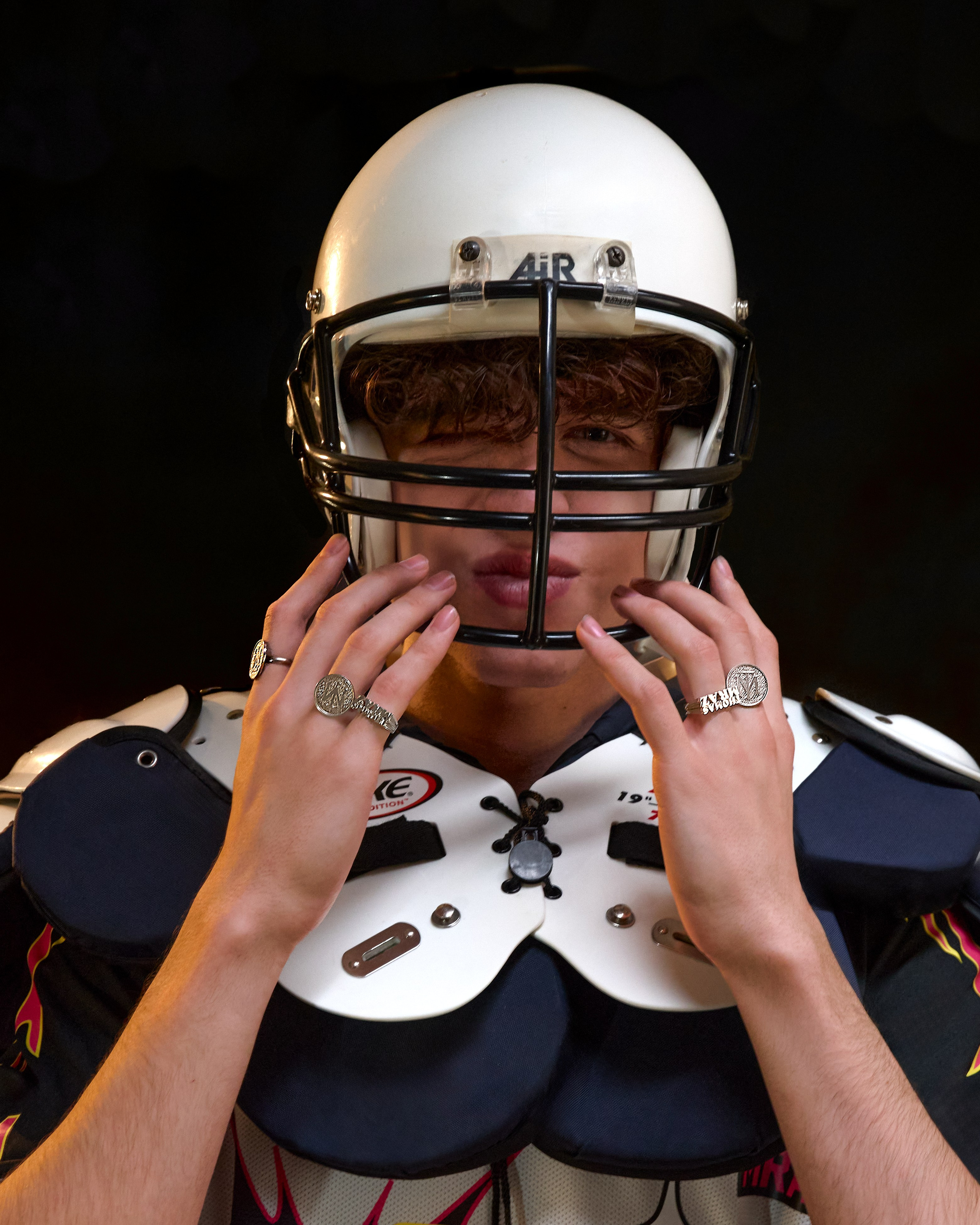 Thomas Mraz. Святослав Лебедев | Рекламный фотограф — Коммерческая съемка, Арт-дирекшн, AI-интеграция