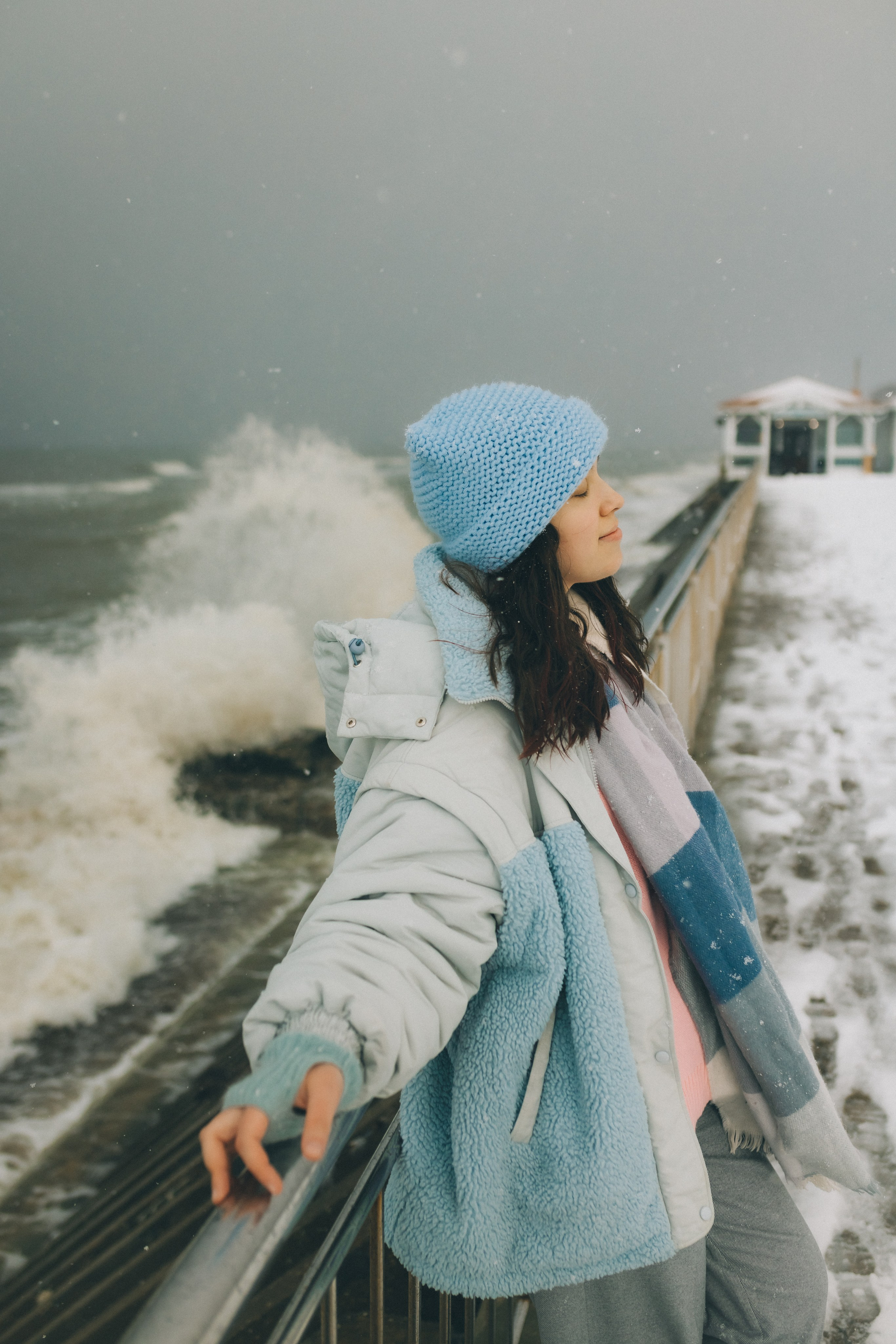 Маша и зима на Балтике. Фотограф Зеленоградск Красильникова Елена