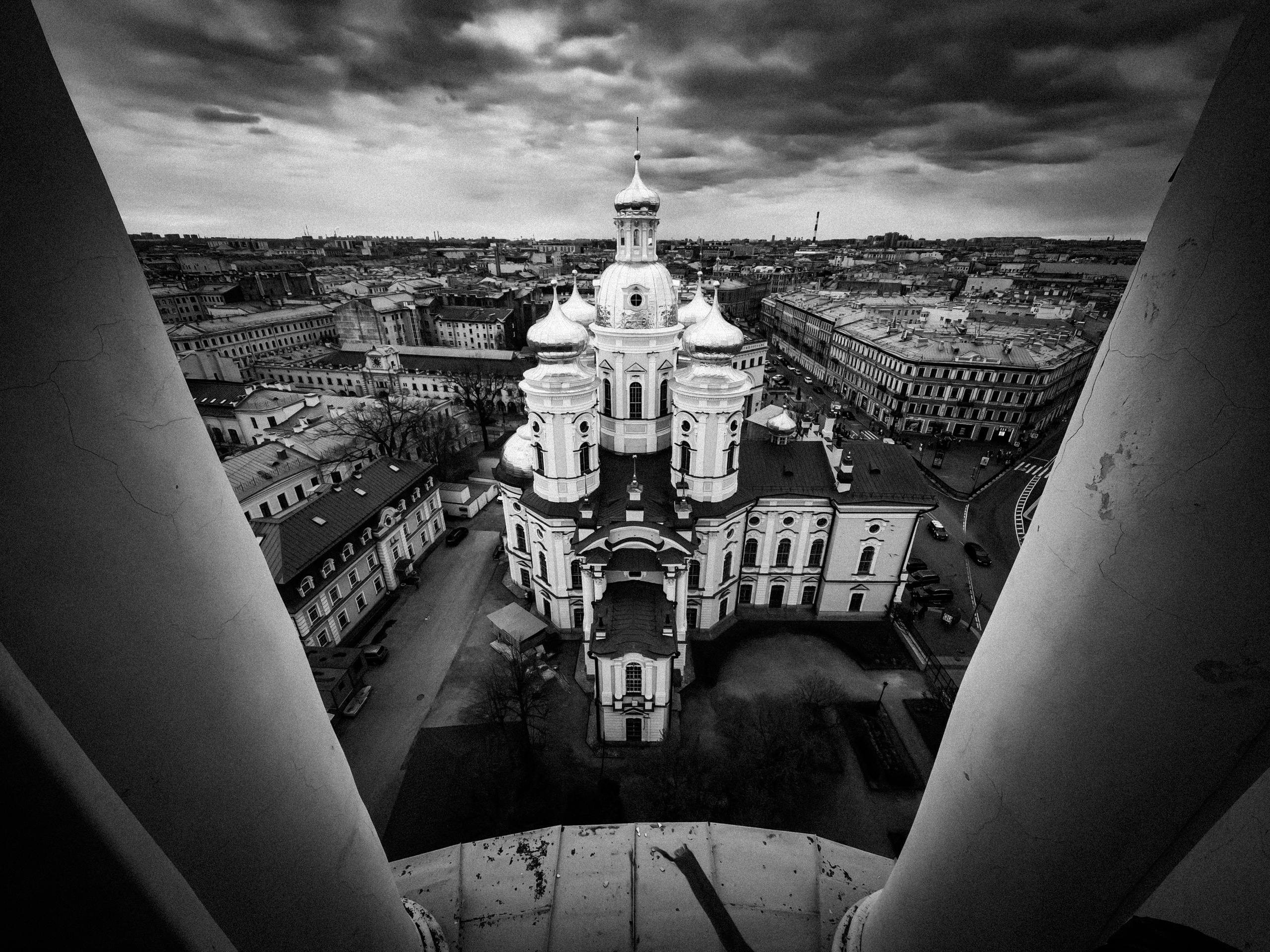 На печать. Художник и фотограф. Писатель. Виктор