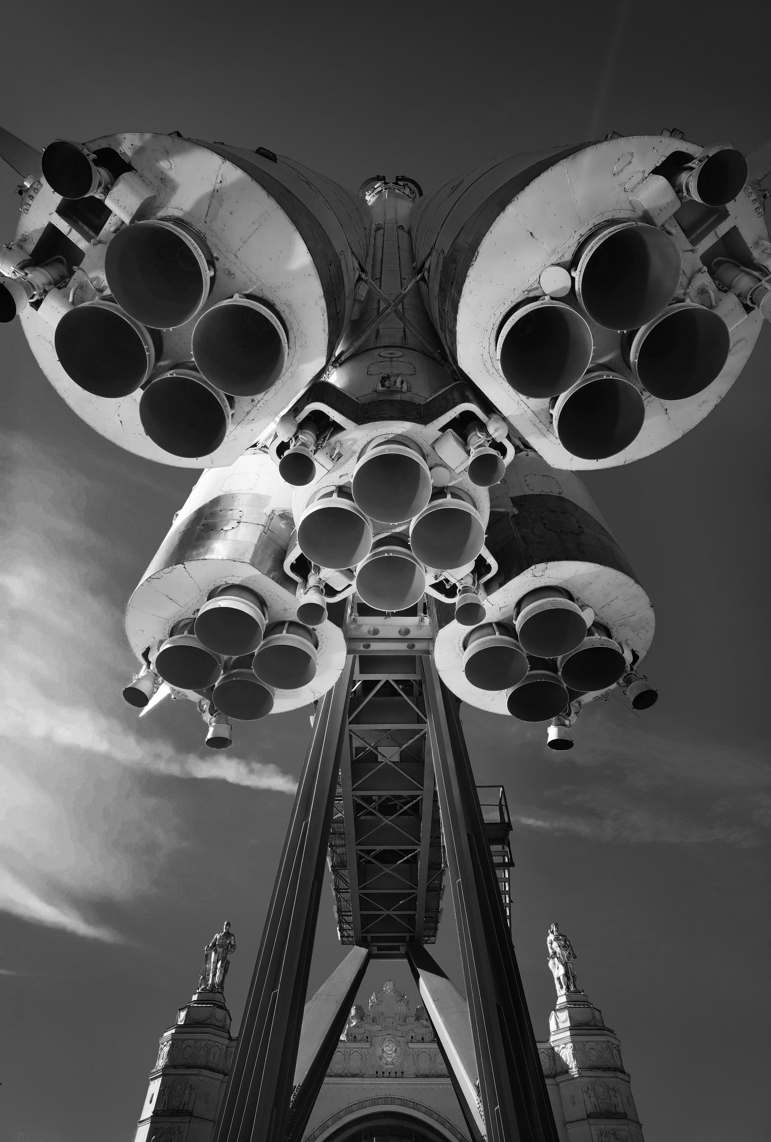 На печать. Художник и фотограф. Писатель. Виктор