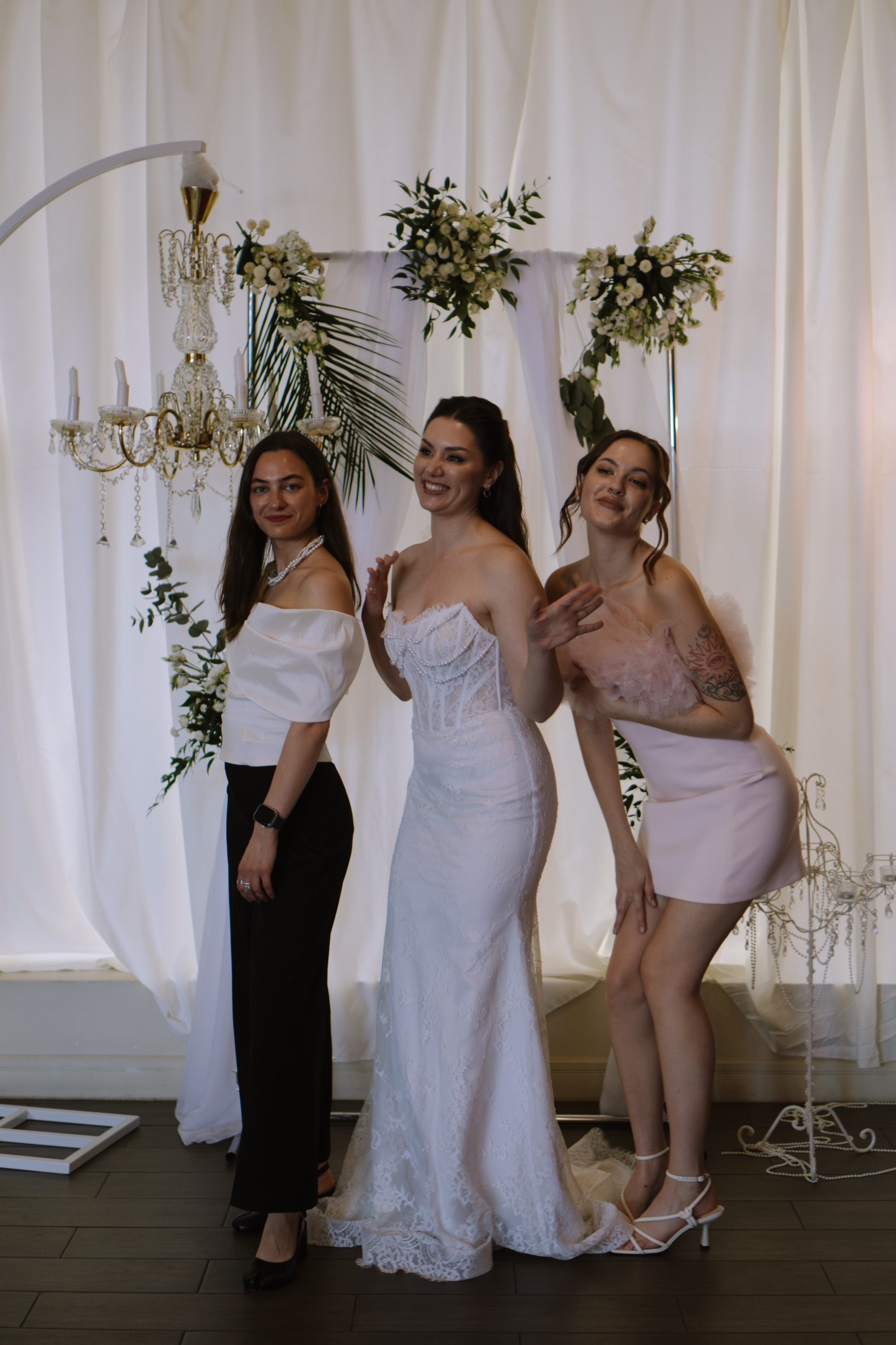 СВАДЕБНЫЙ БАНКЕТ НА ВЛАДИМИРСКОЙ В САНКТ-ПЕТЕРБУРГЕ (КАМЕРНАЯ СВАДЬБА). Профессиональный фотограф, Санкт-Петербург — Виктория Богомолова