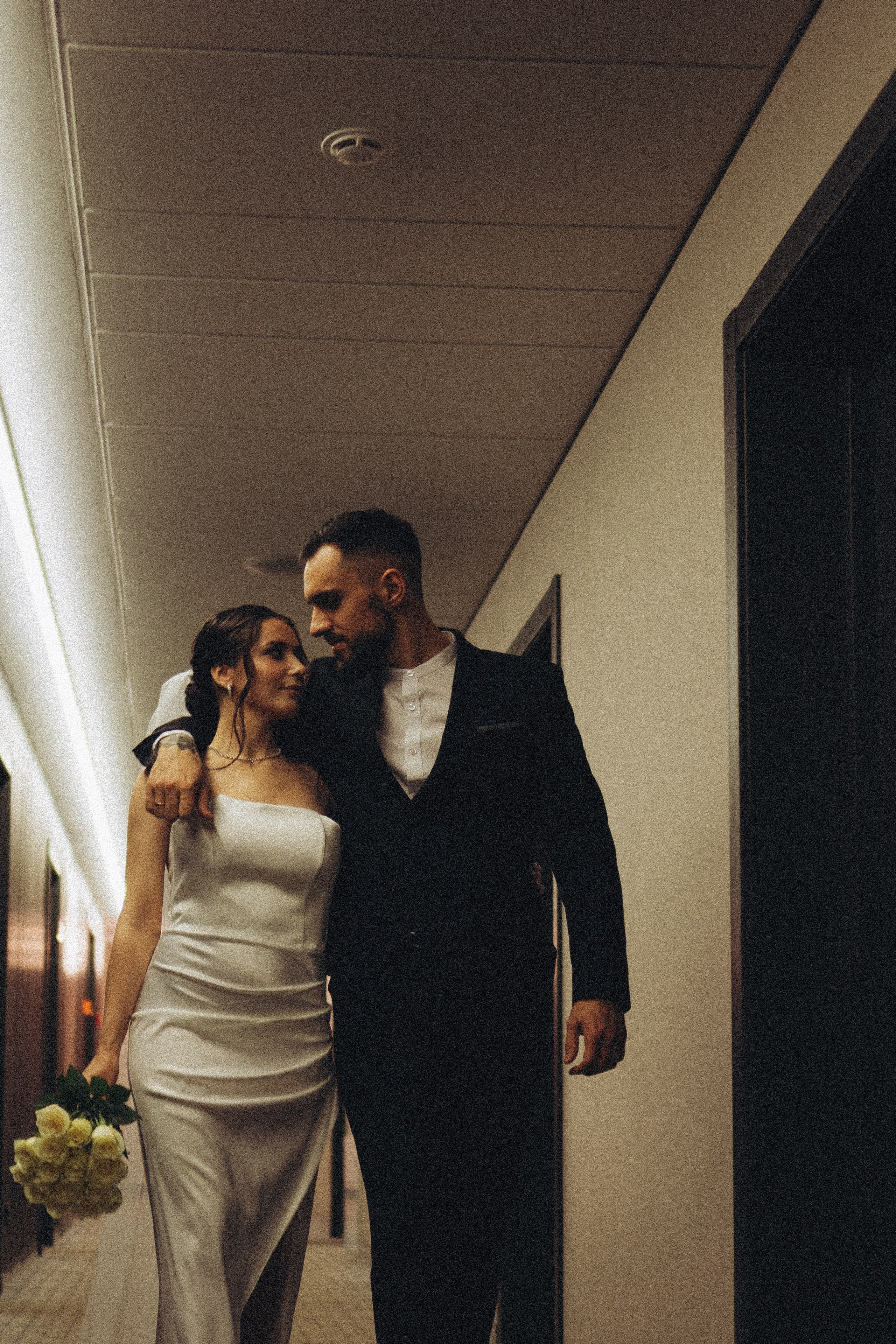 СВАДЕБНАЯ СЬЕМКА СБОРОВ ЖЕНИХА И НЕВЕСТЫ В ОТЕЛЕ И ТАКЖЕ ФОТОСЕССИИЯ В ОТЕЛЕЕ МЕГАПОЛИС БРЯНСК. Профессиональный фотограф, Санкт-Петербург — Виктория Богомолова