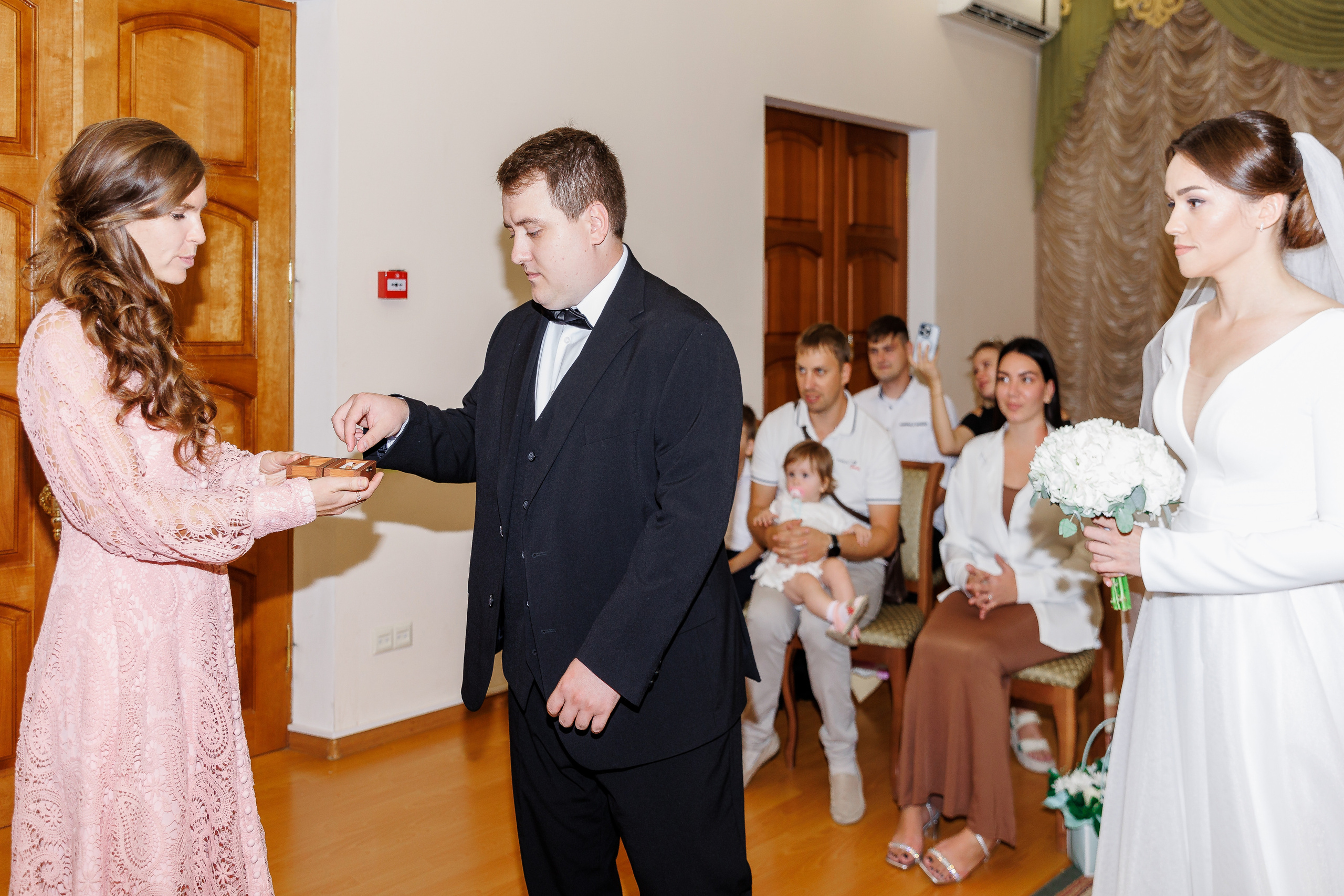 Анонс свадьбы Владислава и Натальи. Свадебный фотограф в Крыму и Севастополе Ольга Баскакова