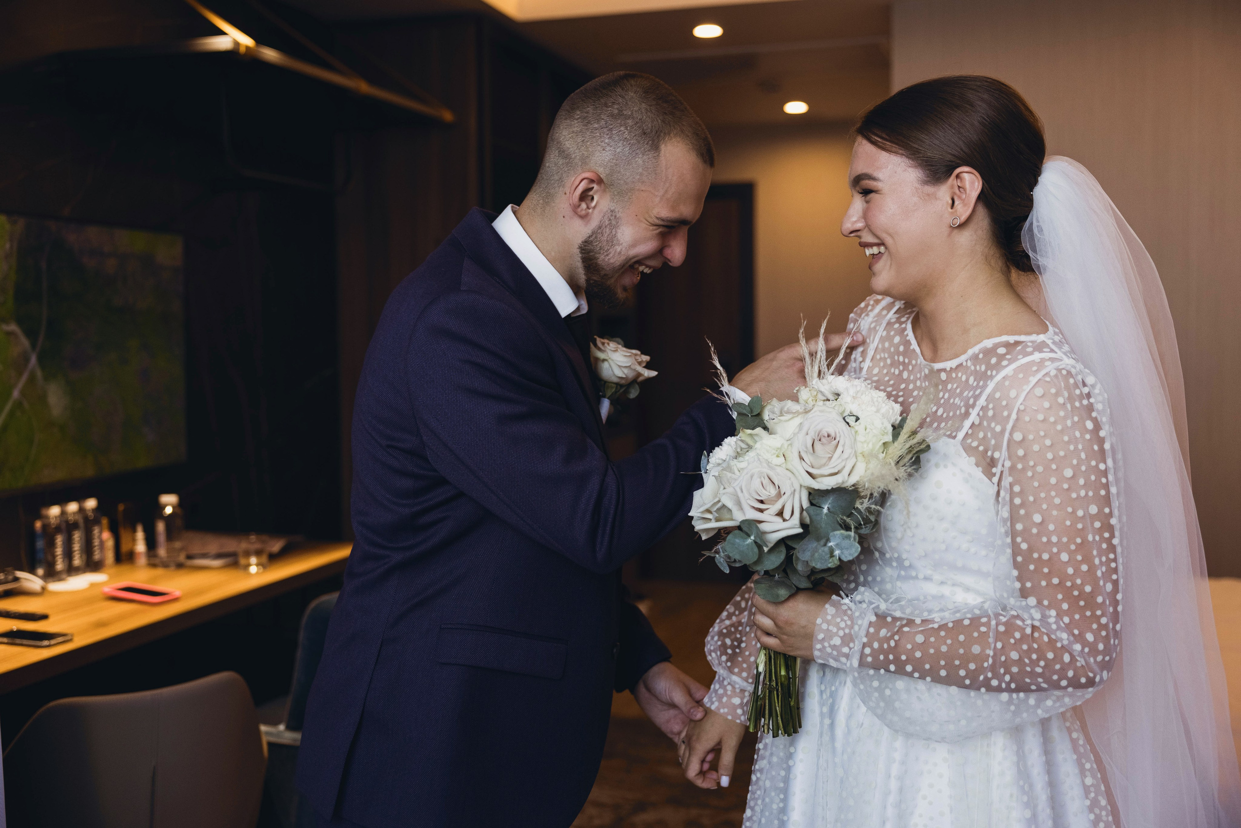 Никита и Ульяна (максимальный — Винотека). Свадебный и семейный фотограф в городе Сургуте Стерликова Светлана