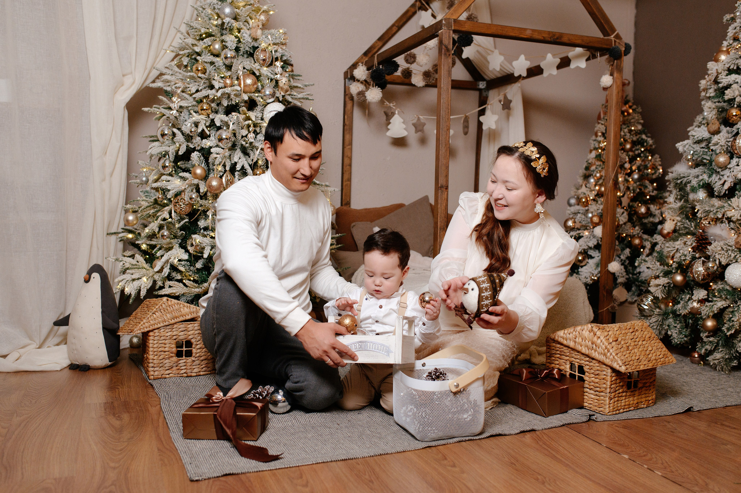 Семейная Новогодняя фотосессия в Караганде. Свадебный фотограф Караганда