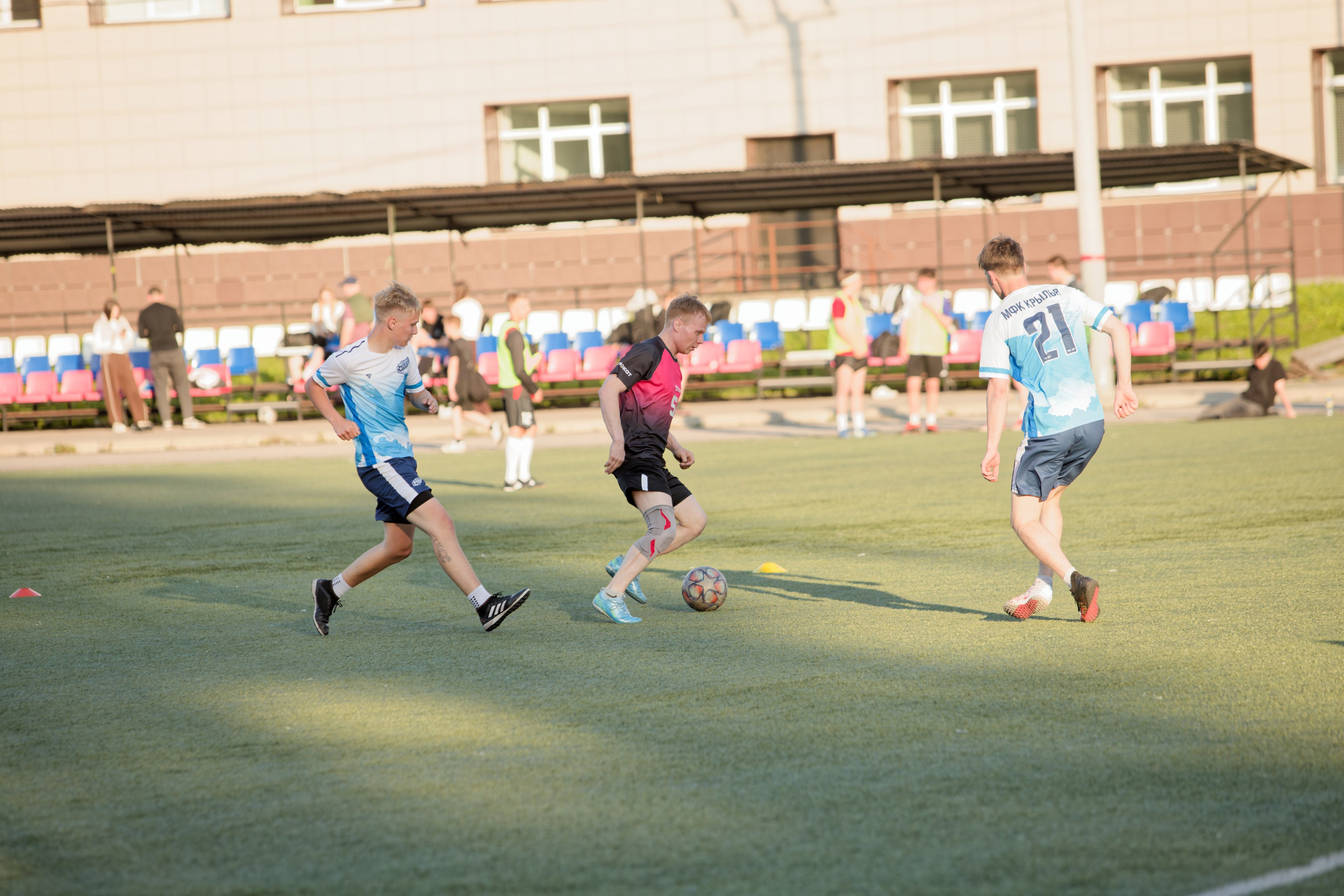 Любительская футбольная лига. Самокат-крылья. 25.06.2025. Репортажный и спортивный фотограф в г. Пермь Зильберг Павел