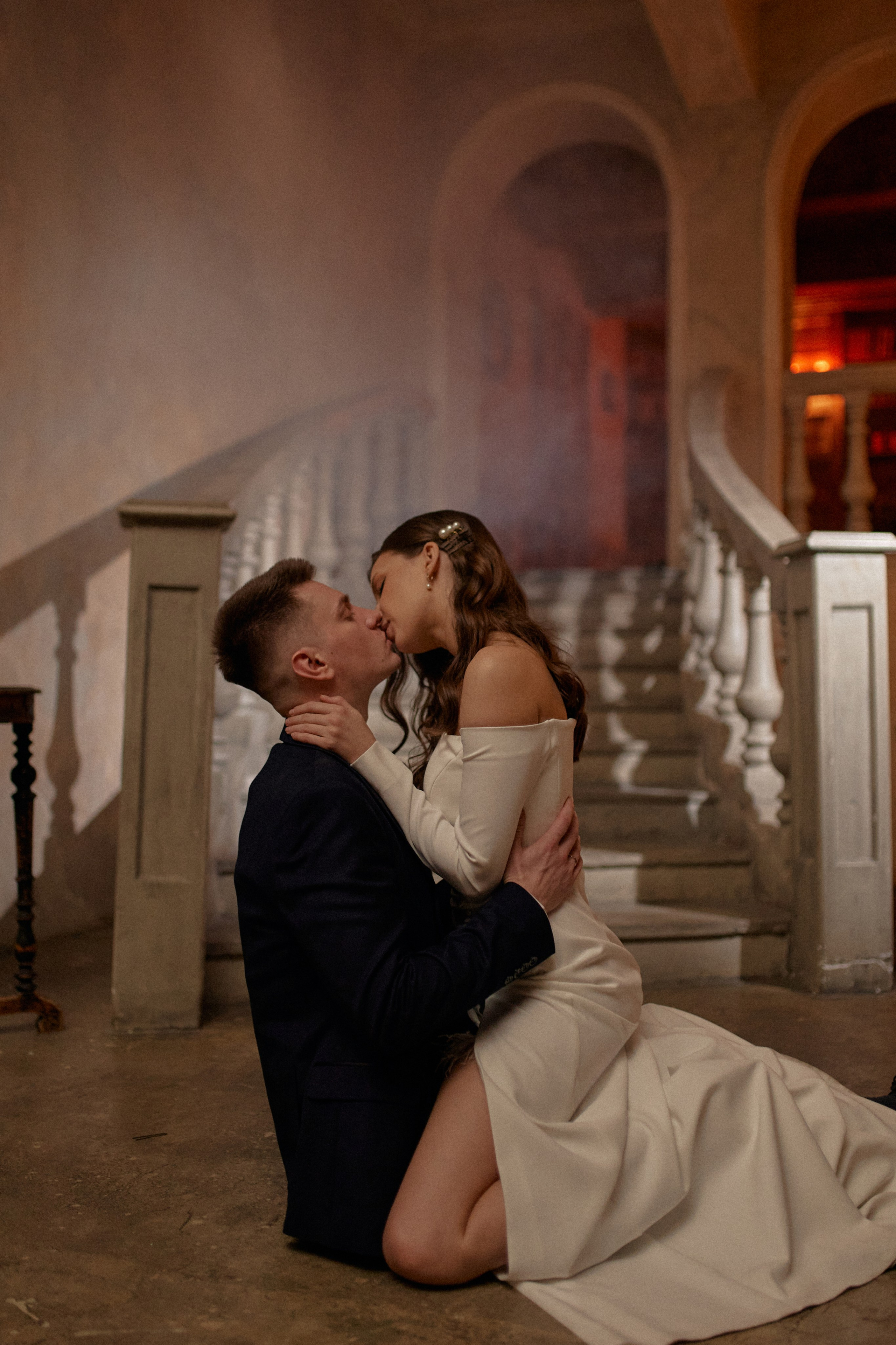 Свадебная фотосессия в Дворце Бракосочетания № 1. Сестры Карабаза. Фотографы и ретушеры в Москве и Санкт-Петербурге