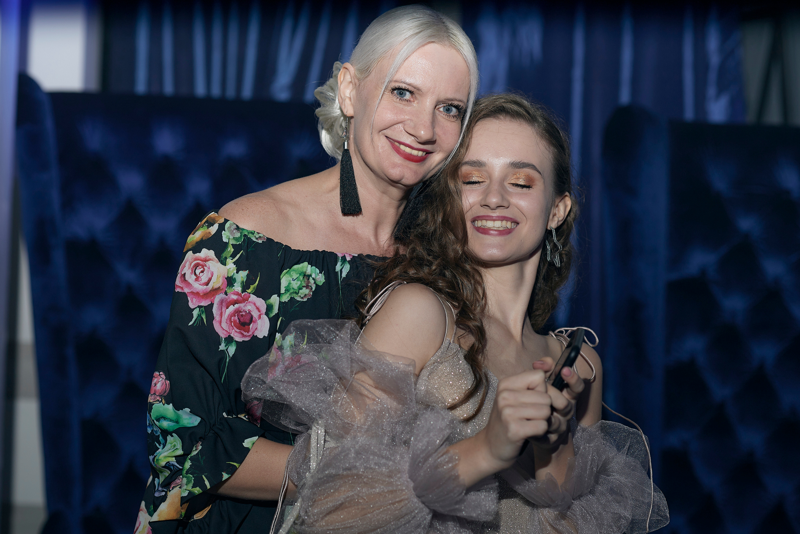 Гимназия 74 (выпускной 2022). Фотограф Иван Кузьмин на любое Ваше мероприятие