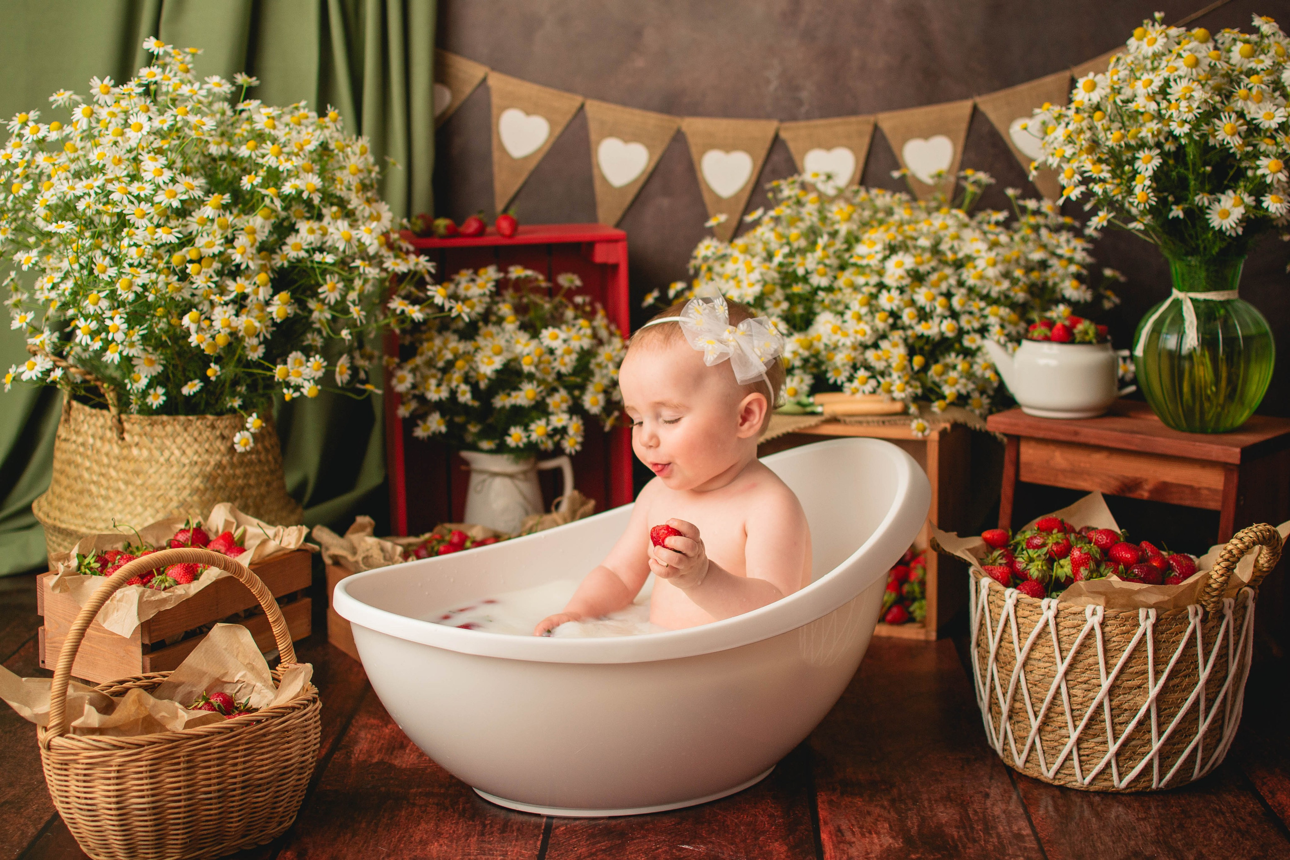 Клубничный. Фотограф новорождённых в Санкт-Петербурге Наталья Булгакова